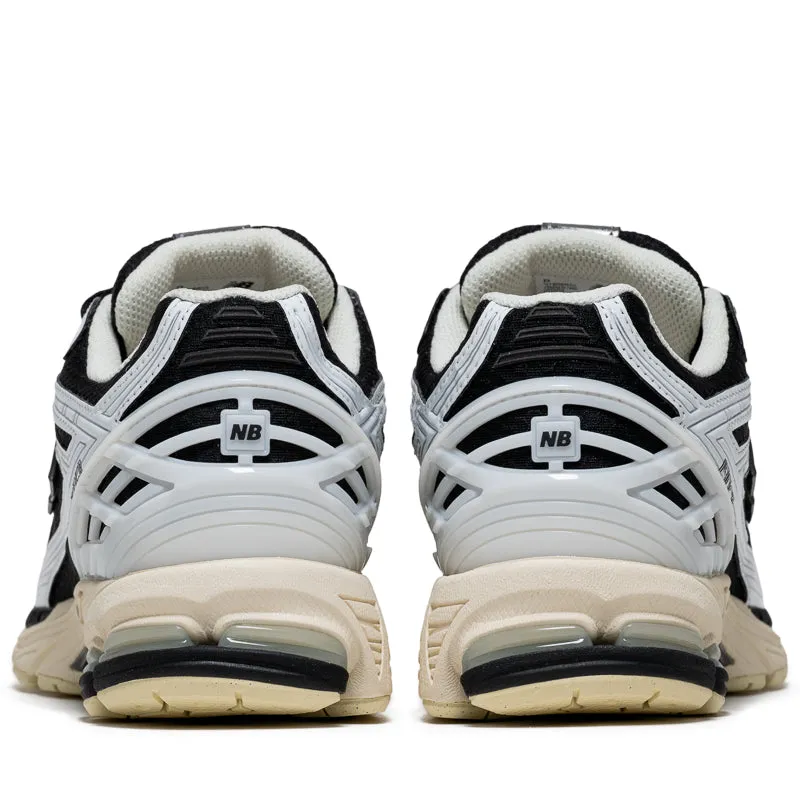Performance Driven New Balance 1906R - White/Black Metallic