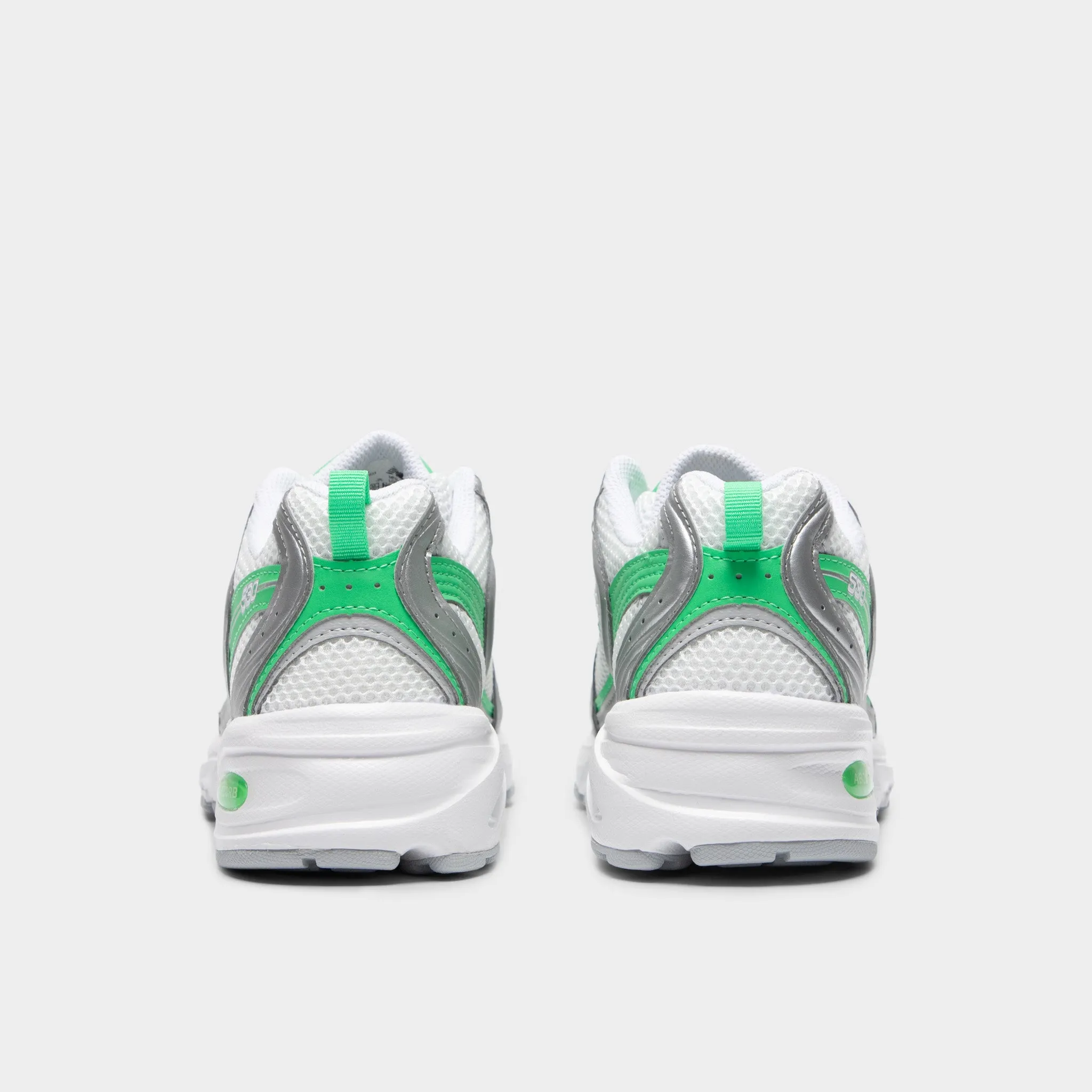 New Balance 530 Silver Metallic / Green Apple Walk Comfort