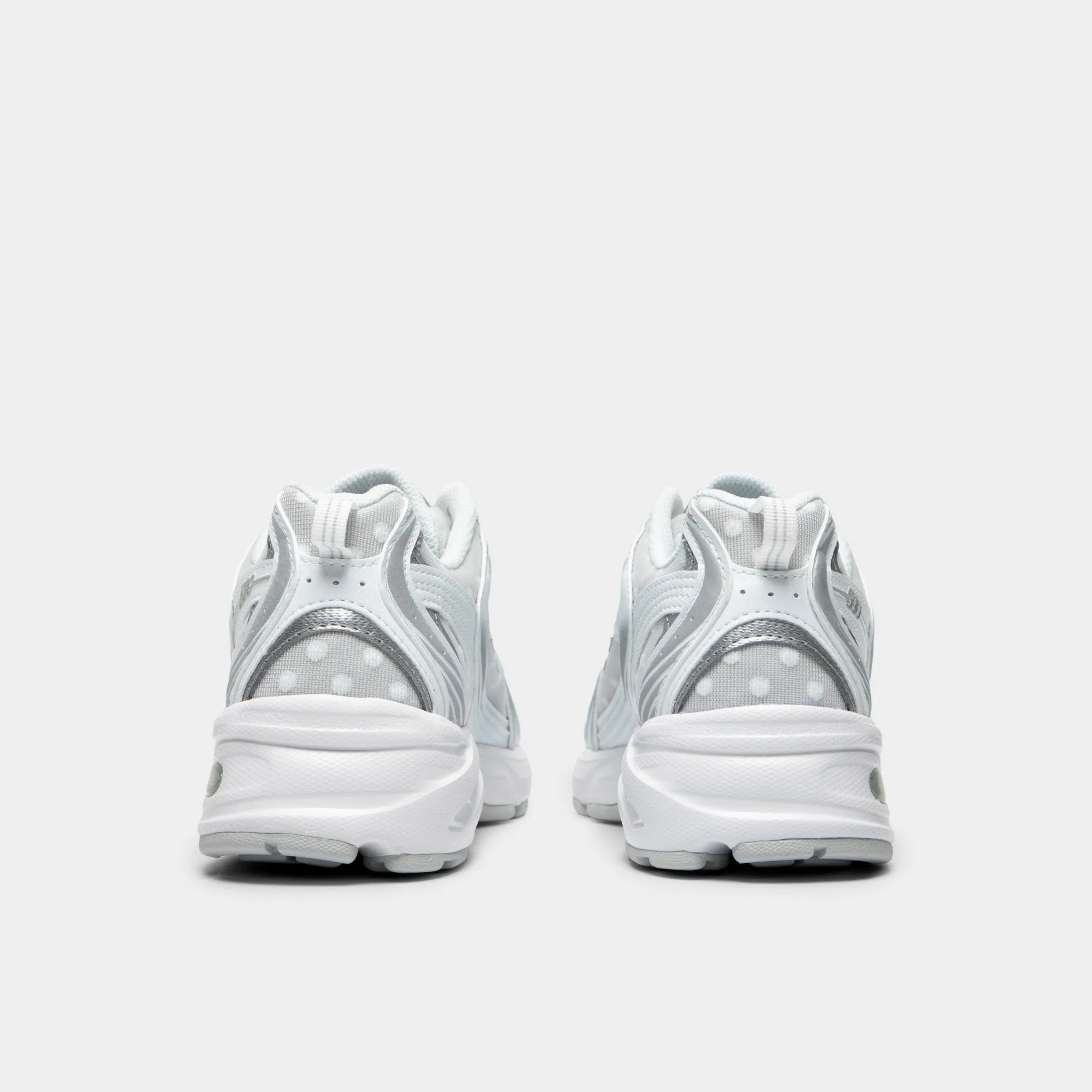 Dance Mode Sun Guard New Balance 530 White / Silver Metallic