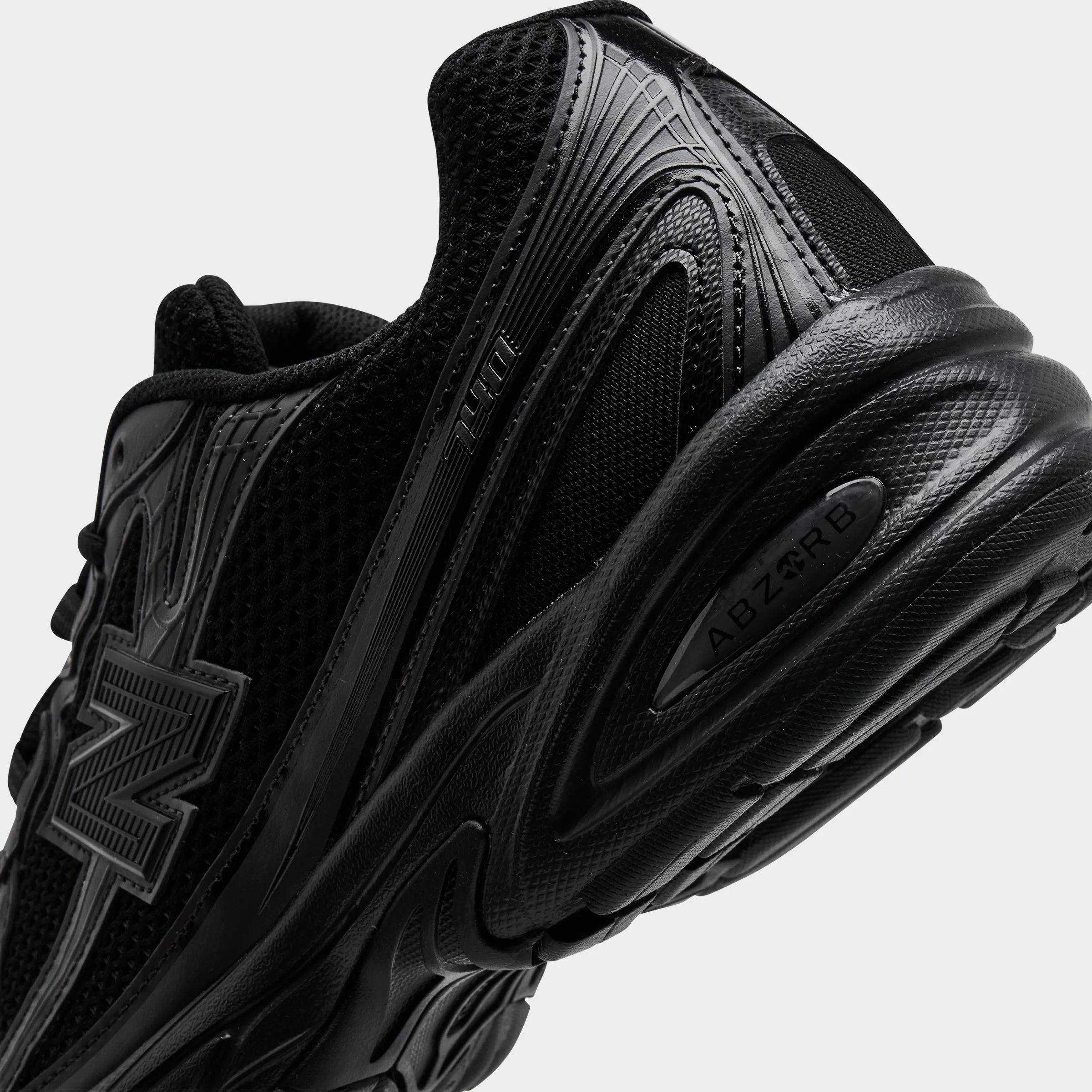 New Balance 740 Black / Black Shop Day