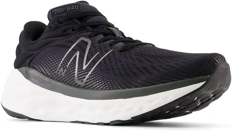 fashionistas - specific benefits Metallic New Balance Fresh Foam 840v1 - M840FLK