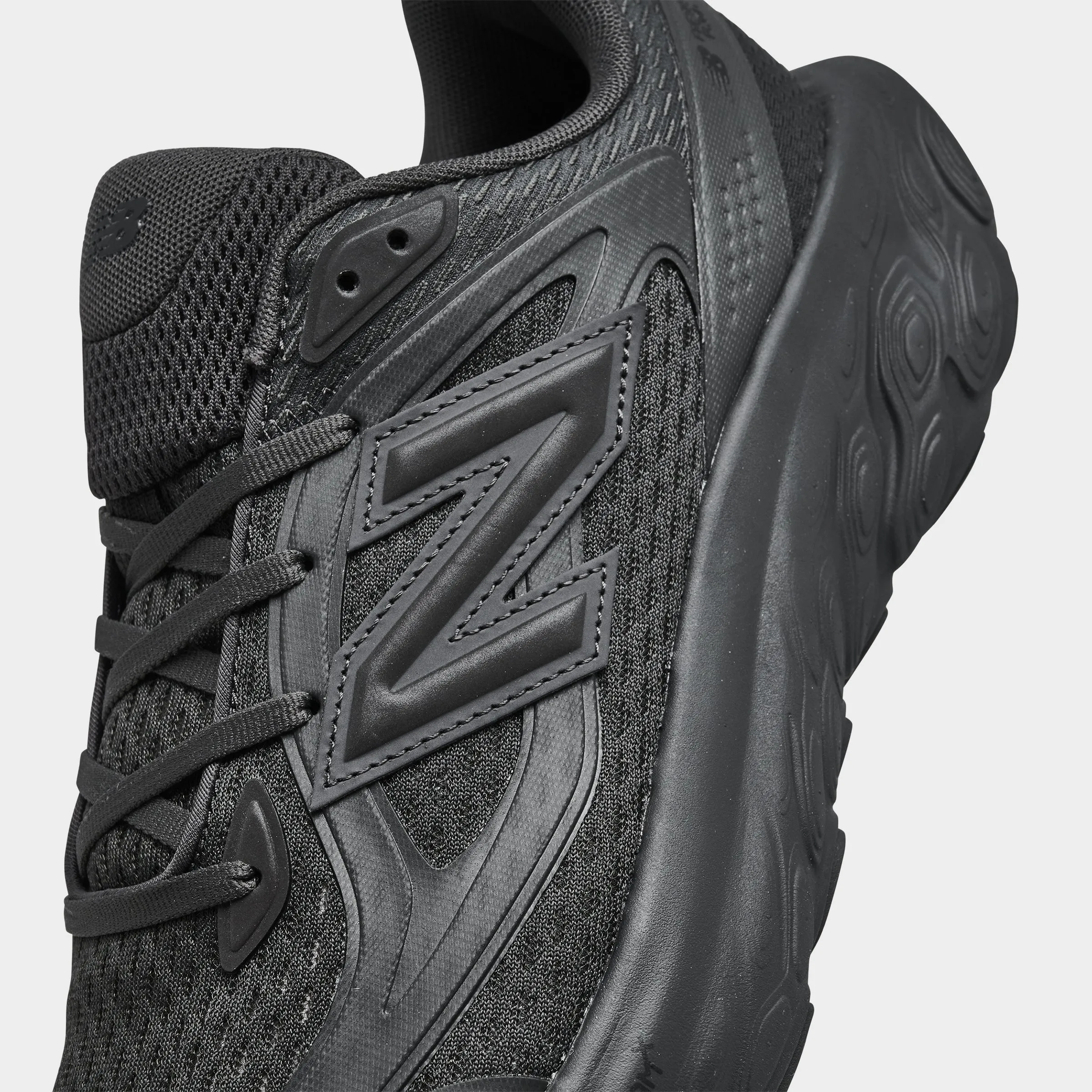 New Balance Fresh Foam Trainer Black / Grey Cool Step