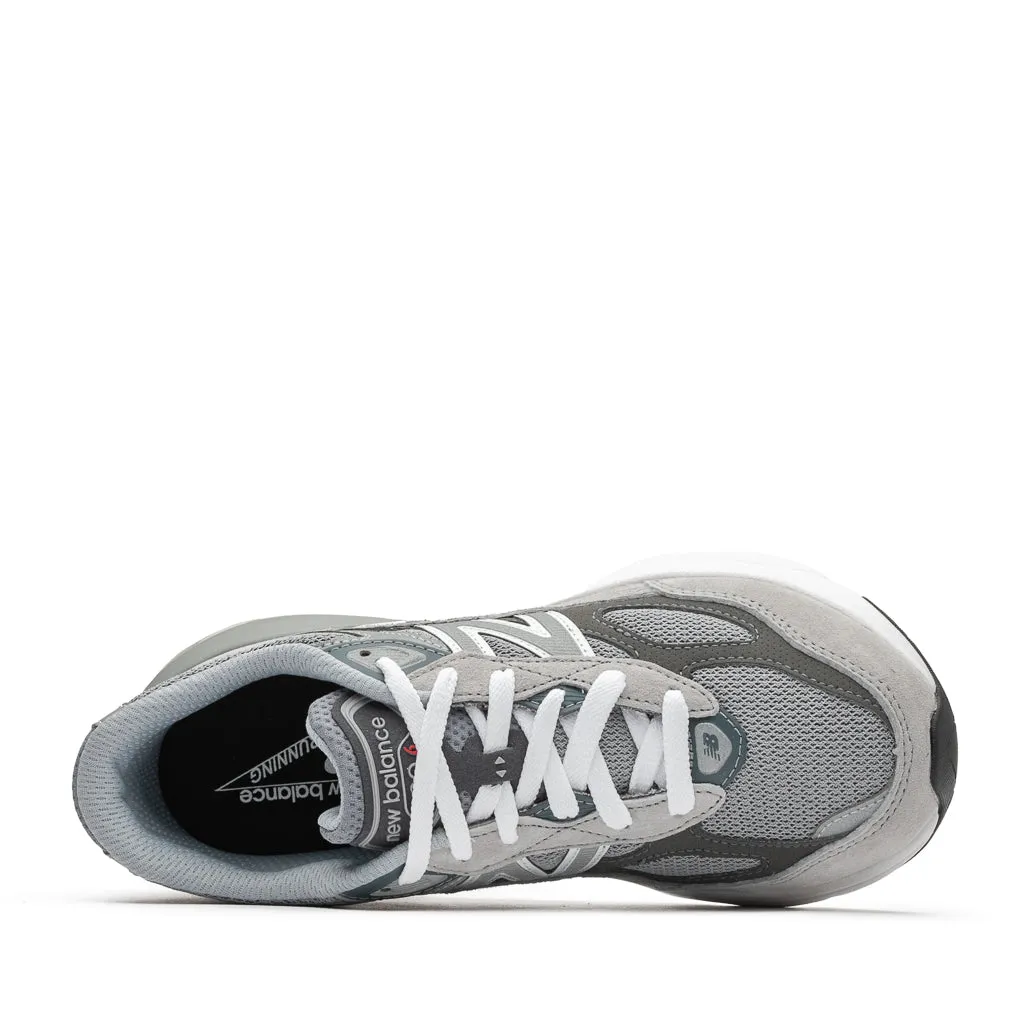 New Balance FuelCell 990v6 (PS) - Grey Adaptive Cushion Stack Layered Design