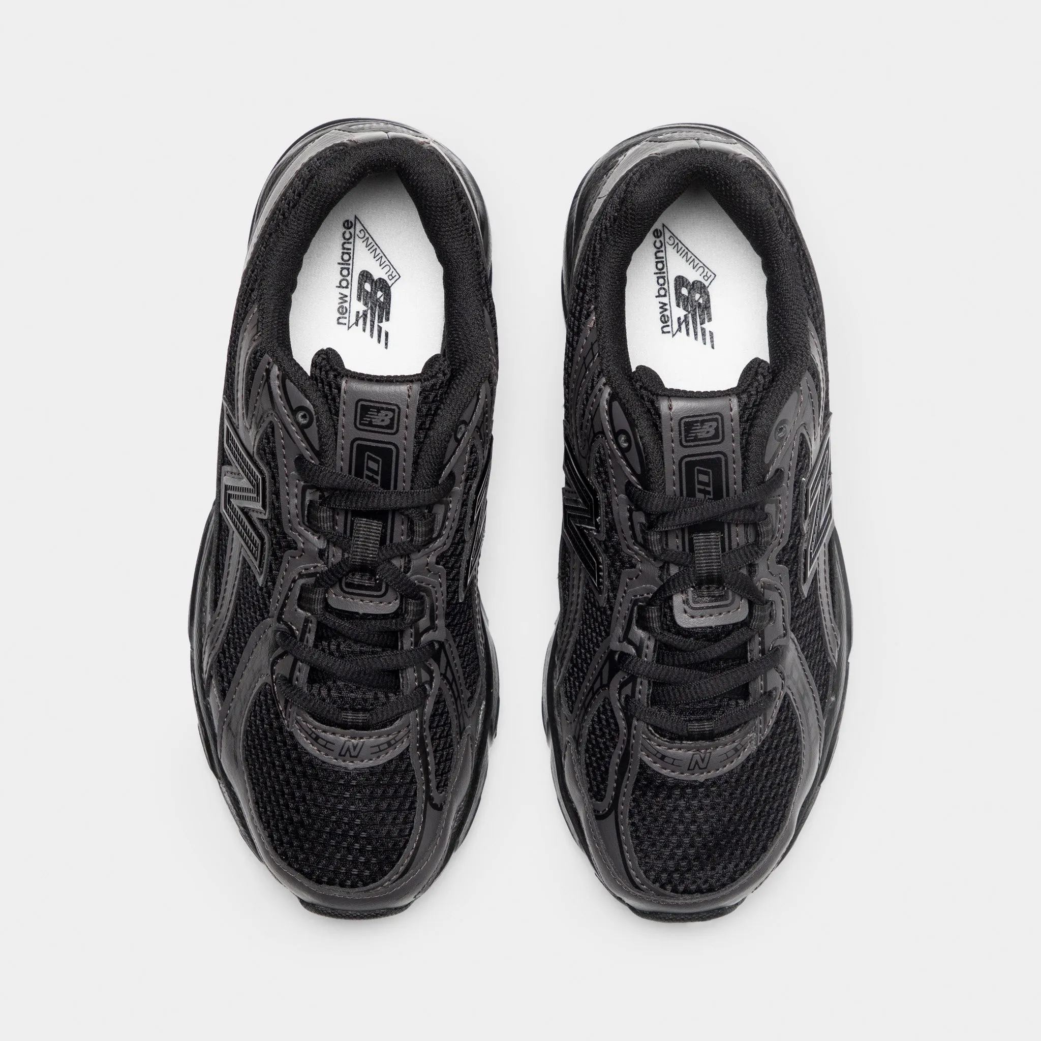 New Balance Juniors' 740 Black Cement / Black Star Hike