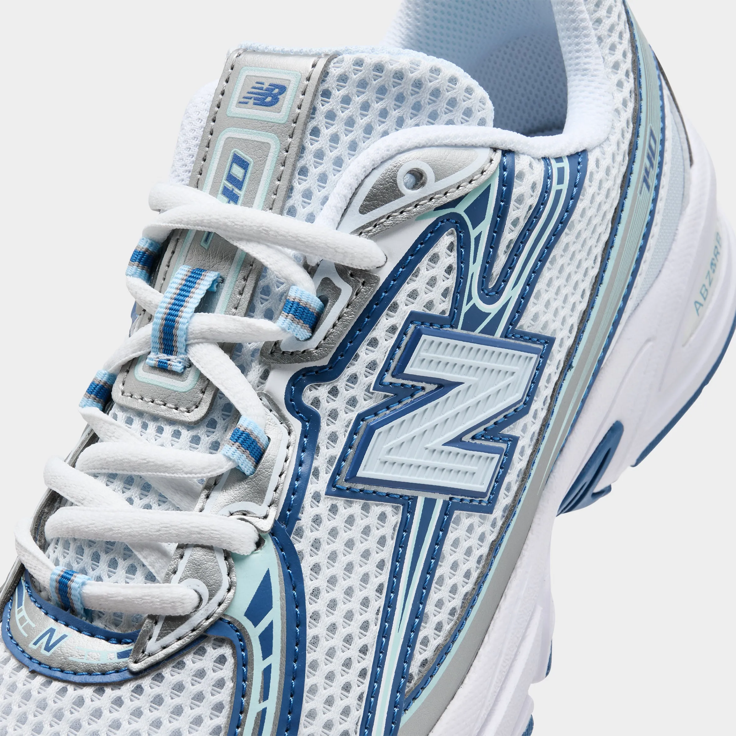 New Balance Juniors' 740 White / Blue Run Meet