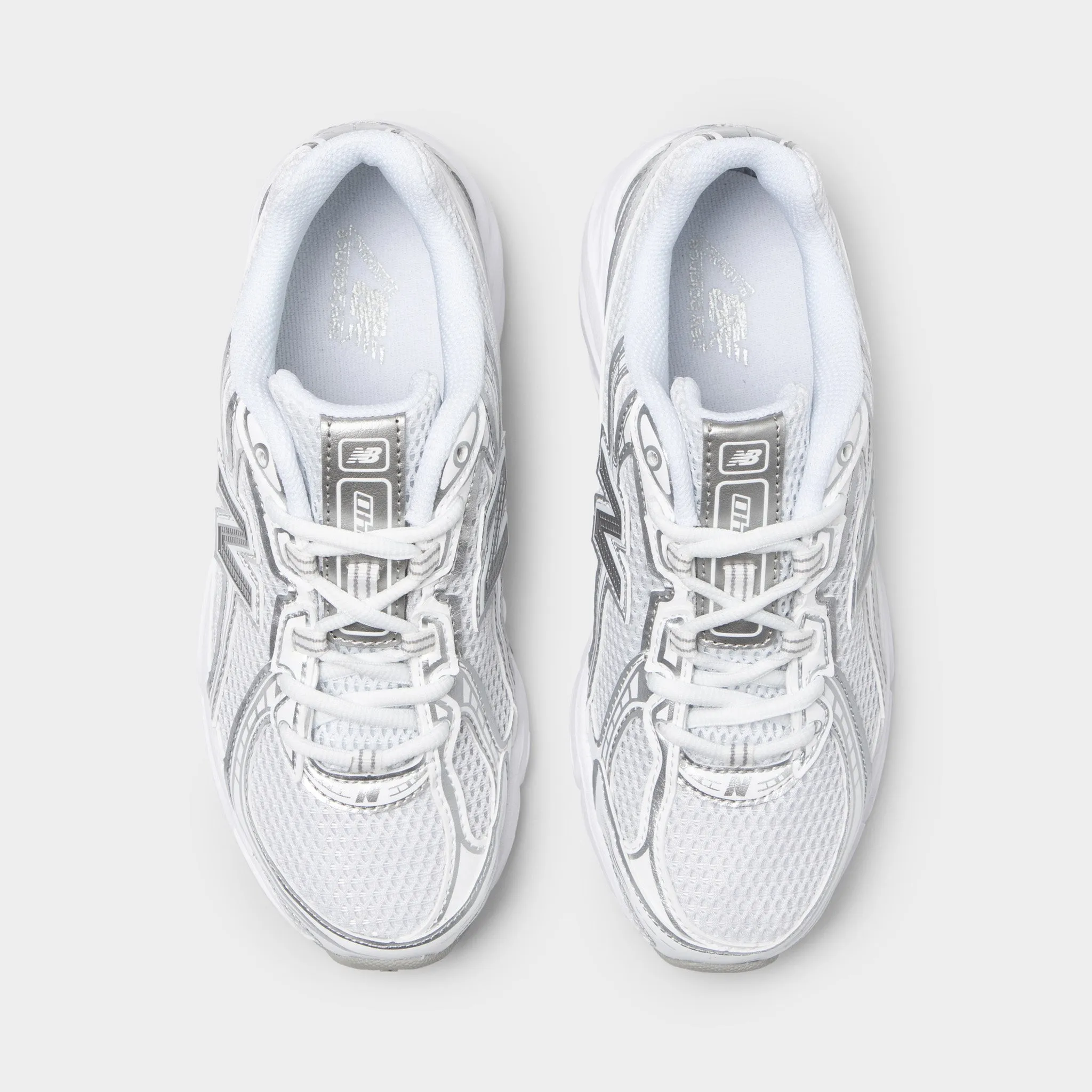 Linen Air New Balance Juniors' 740 White / Silver Metallic