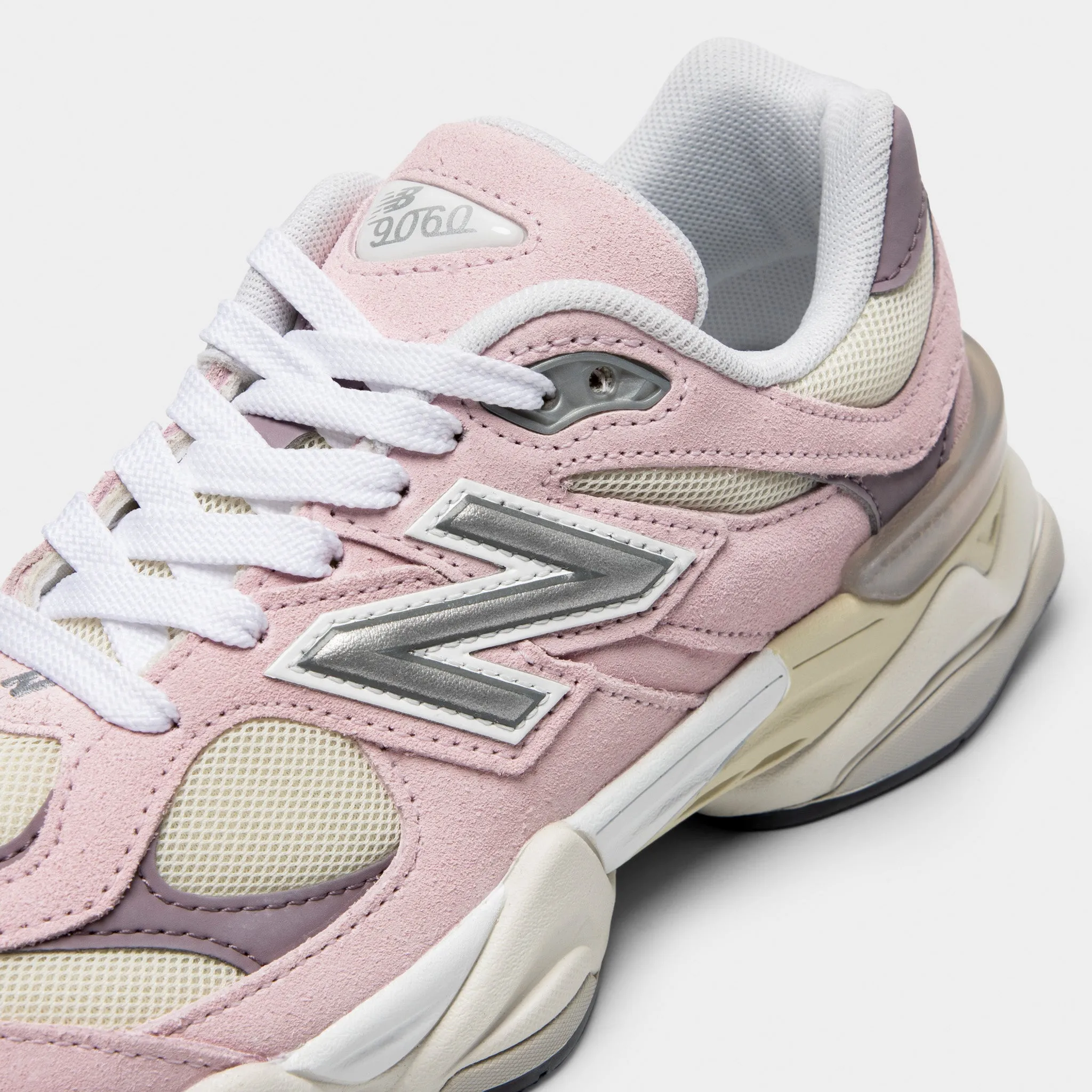 Hero Walk Soul Walk New Balance Juniors' 9060 Rose Sugar / Ice Wine