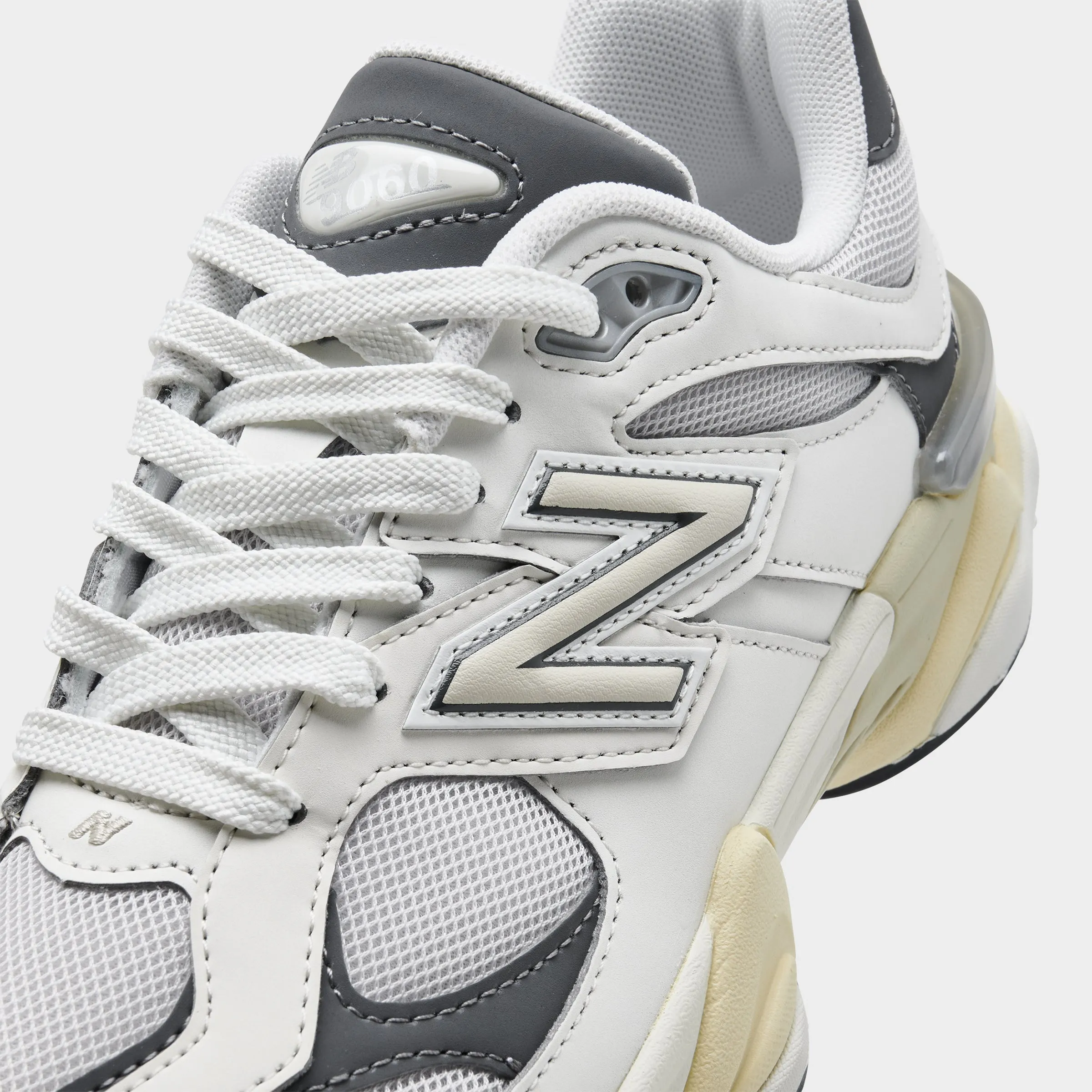 Elastic Band Fast Hike New Balance Juniors' 9060 Sea Salt / Castlerock