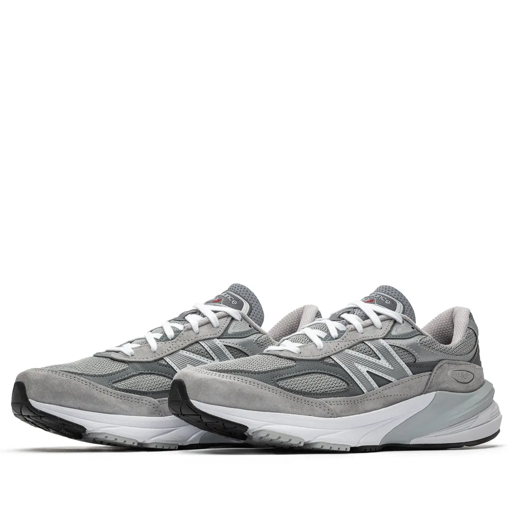 Flexible sole construction Casual Routine New Balance Made in USA 990v6 - Grey