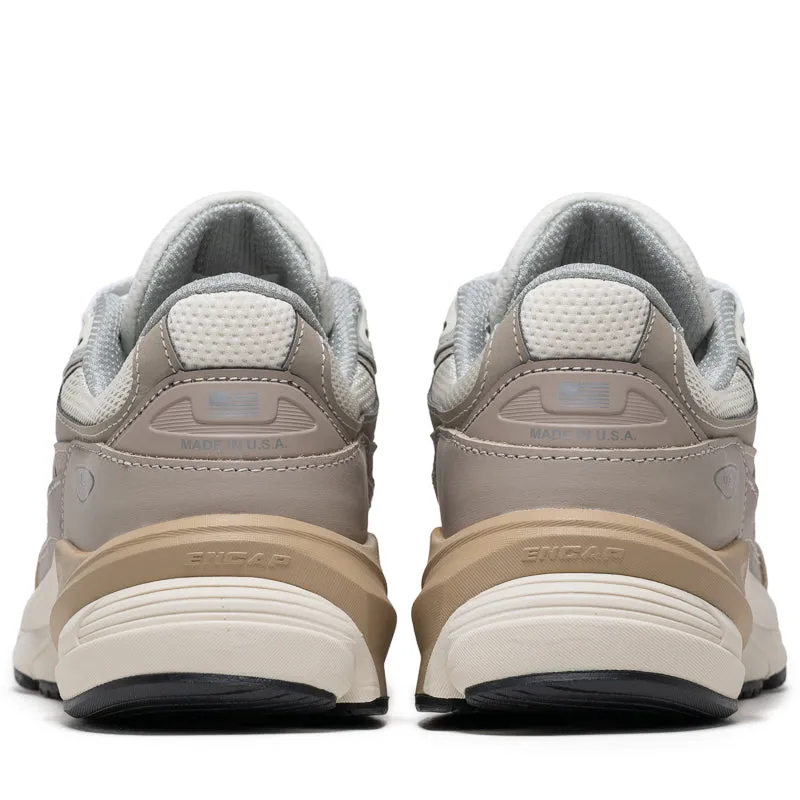 Fashion Rush Responsive Foam Technology New Balance Made in USA 990v6 - Light Mushroom/Moonrock