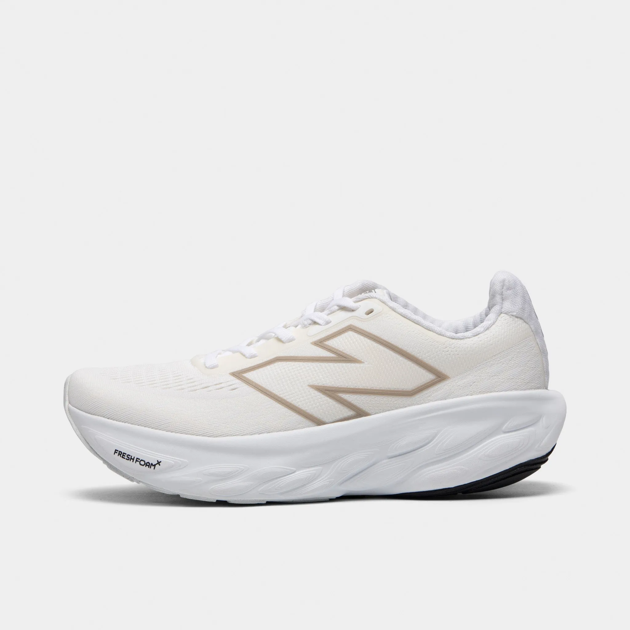 Rain Jog New Balance Women's Fresh Foam x 1080v14 White / Metallic Gold
