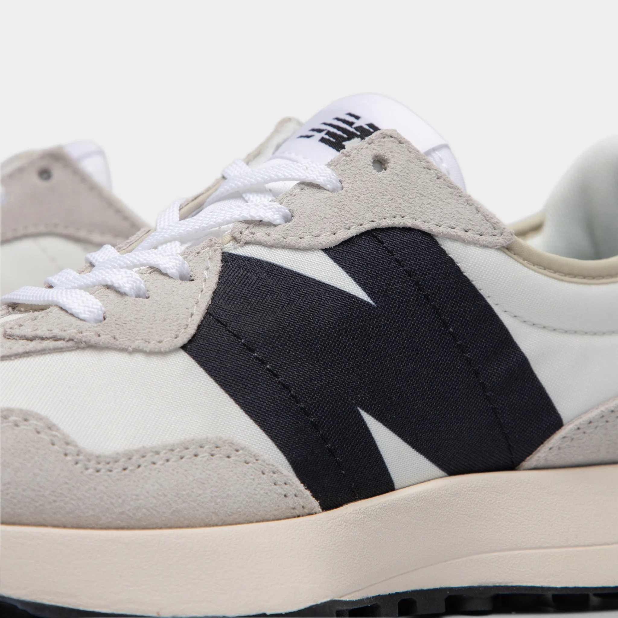World Walk Sturdy Build New Balance Women's WS327FE Sea Salt / Black