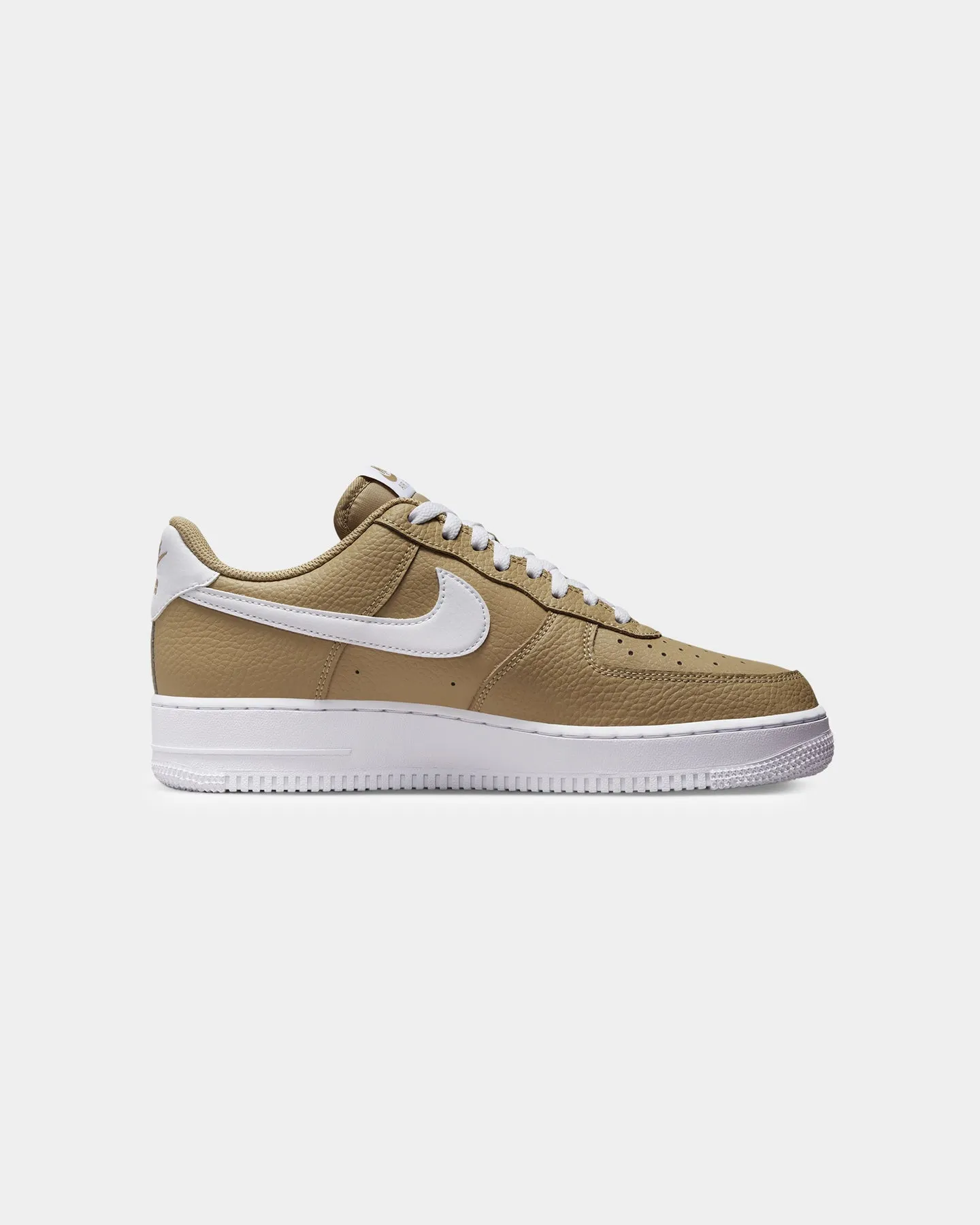 London Cool Cyber Mode Nike Air Force 1 '07 Khaki/White