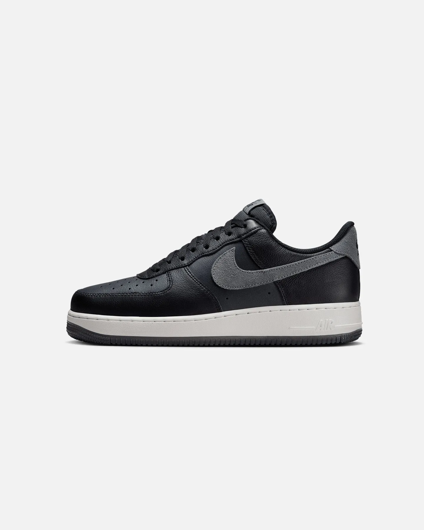 Party Glow Nike Air Force 1 '07 LV8 Black/Smoke Green