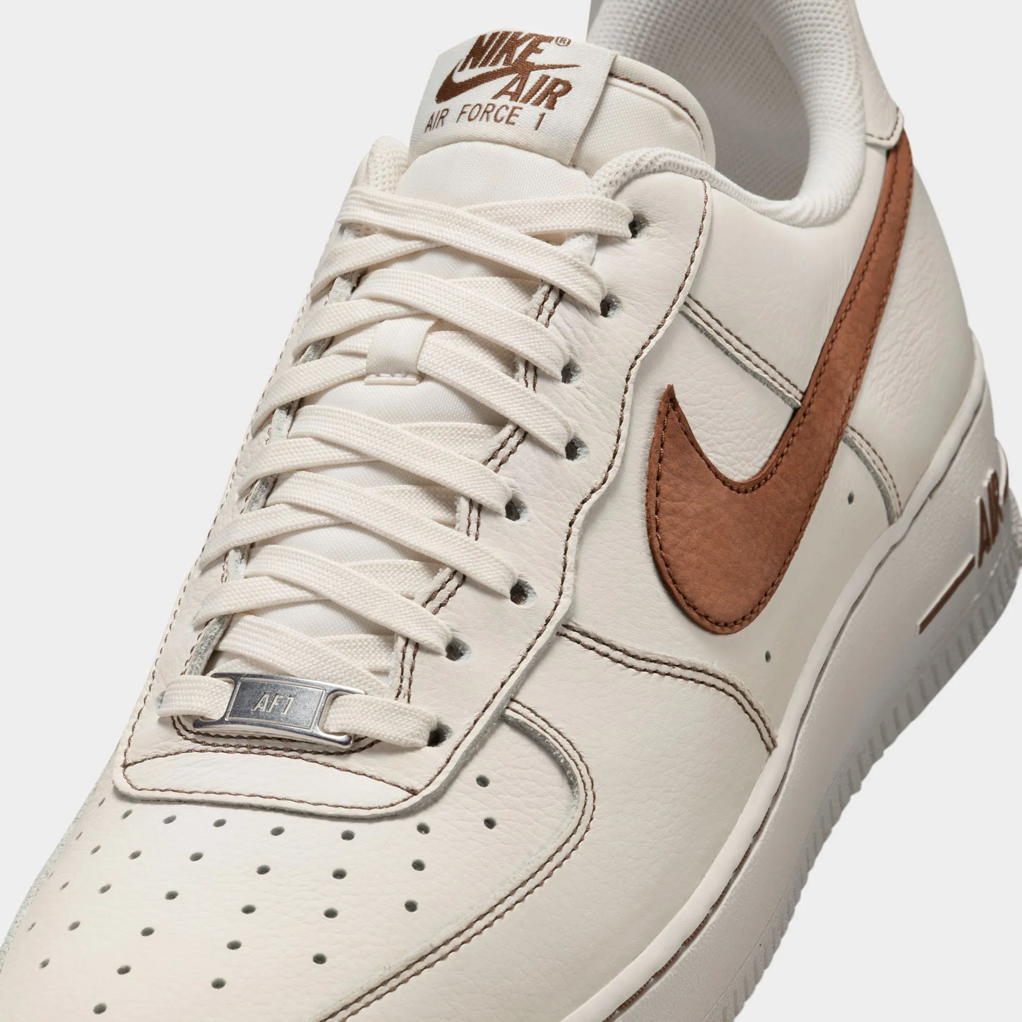 Nike Air Force 1 '07 LV8 Ivory / Saddle Brown Posture aid Work Ready