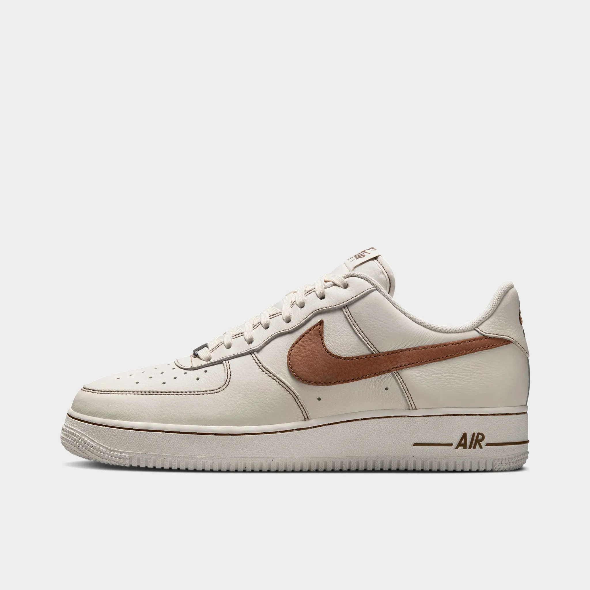 High-Quality Materials High Top Design Nike Air Force 1 '07 LV8 Ivory / Saddle Brown