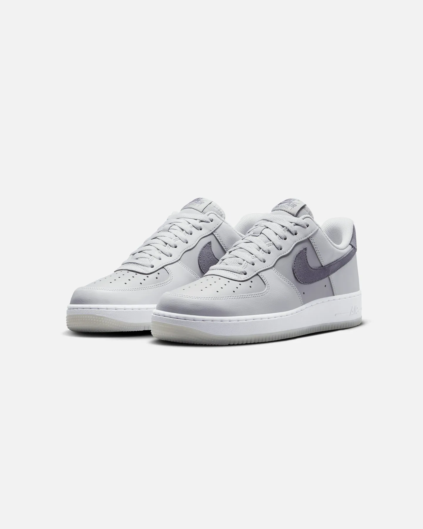 night walk Nike Air Force 1 '07 LV8 Pure Platinum