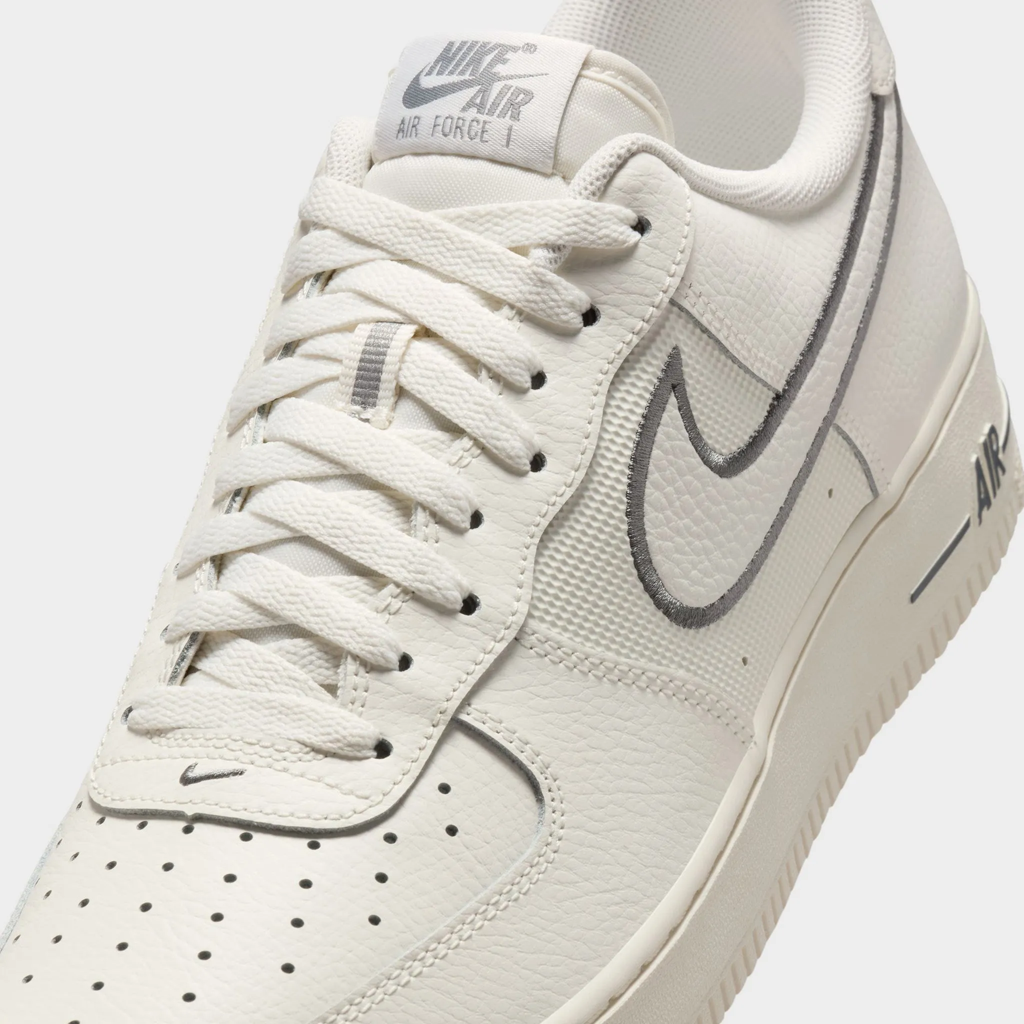 Foot Glow Ventilated Nike Air Force 1 '07 Sail / Cool Grey