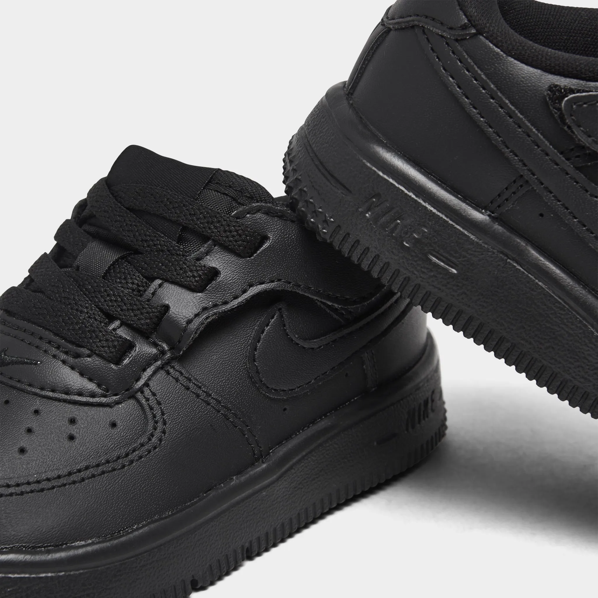 Strong Stitching Nike Air Force 1 Low Easyon TD Black / Black
