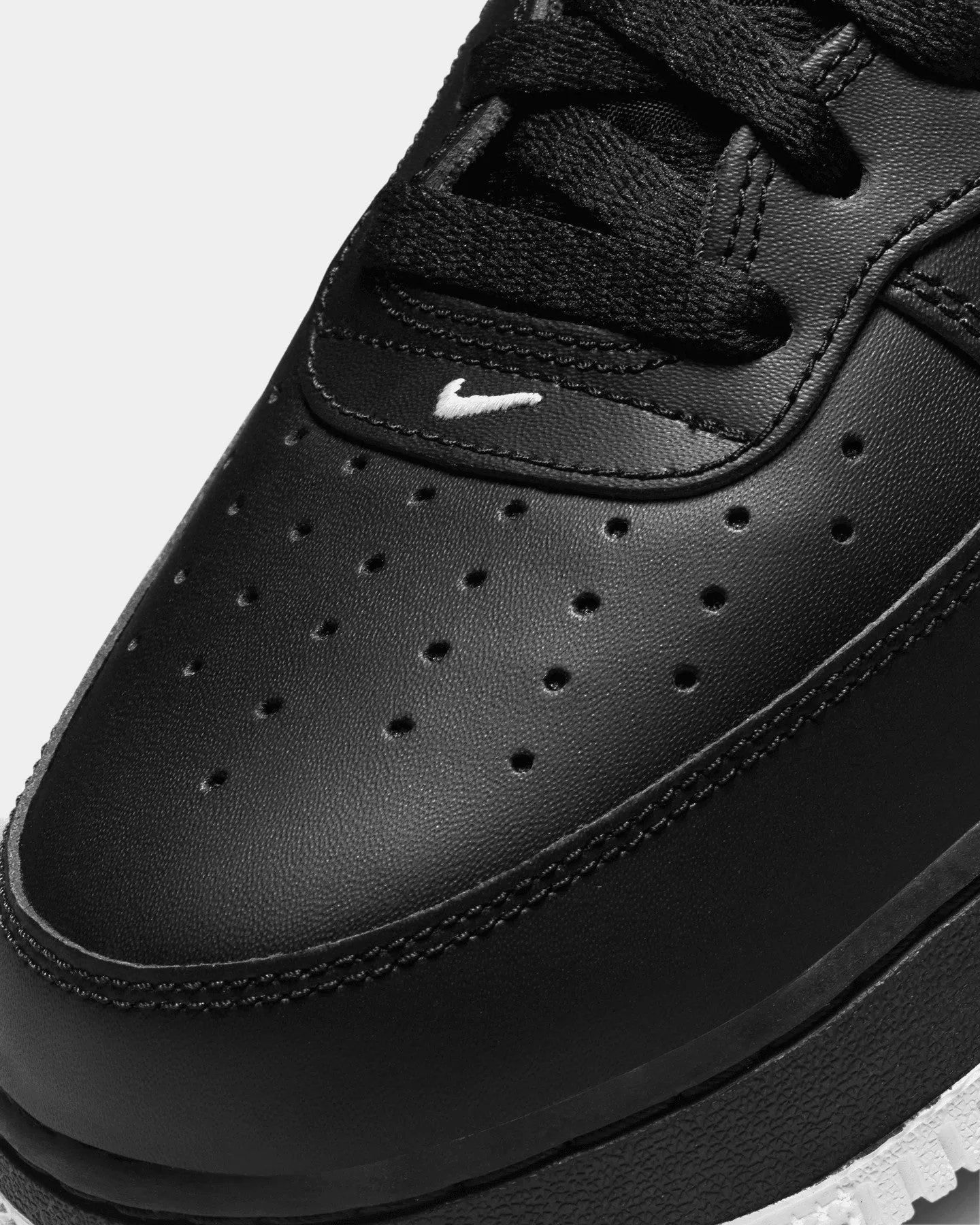 Nike Air Force 1 Mid '07 "Black White" Black/White/Black Dust Free