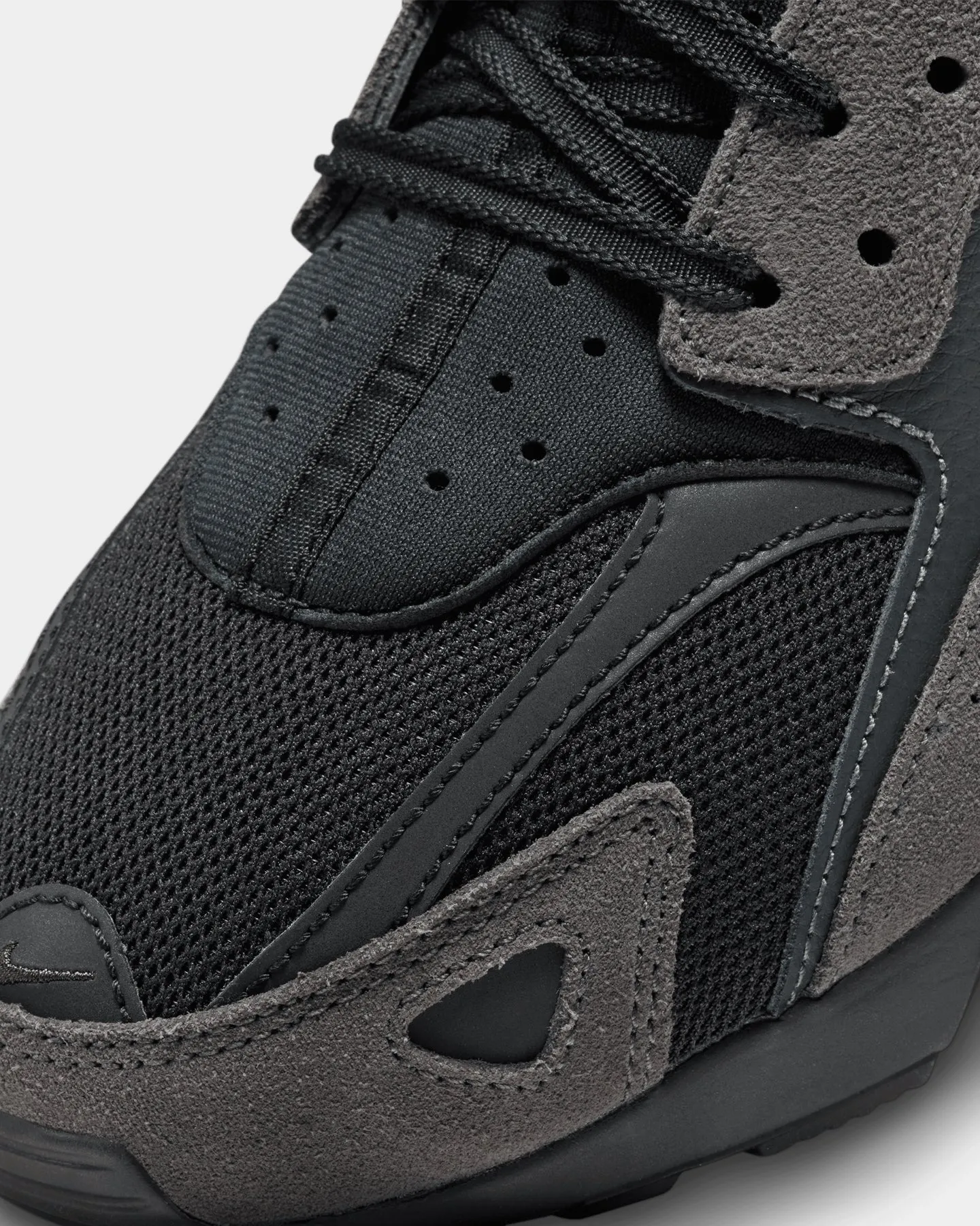 Winter Base Nike Air Huarache Runner "Anthracite" Black/Medium Ash