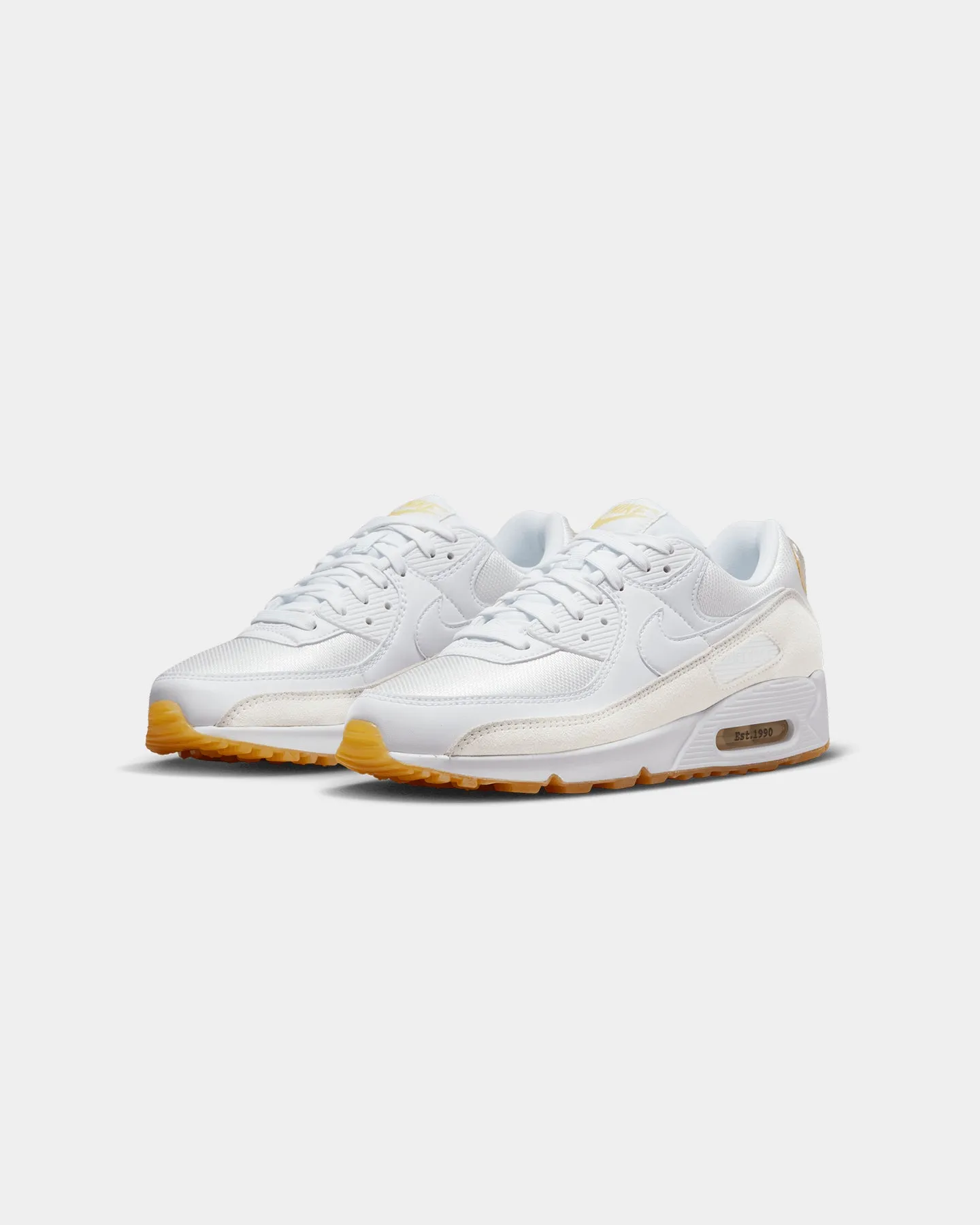 Young Mood Stable Step Nike Air Max 90 SE Summit White/White