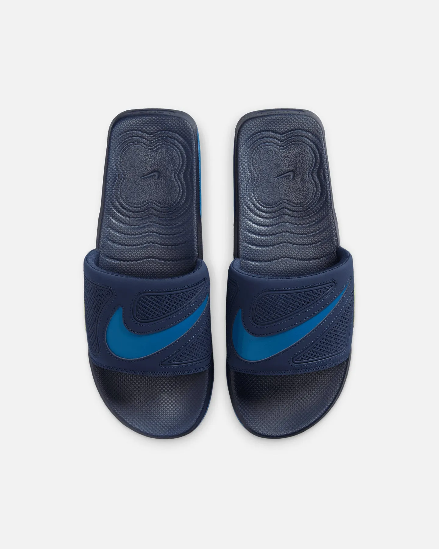 Club Night Flexibility Feature Nike Air Max Cirro Slides Midnight Navy