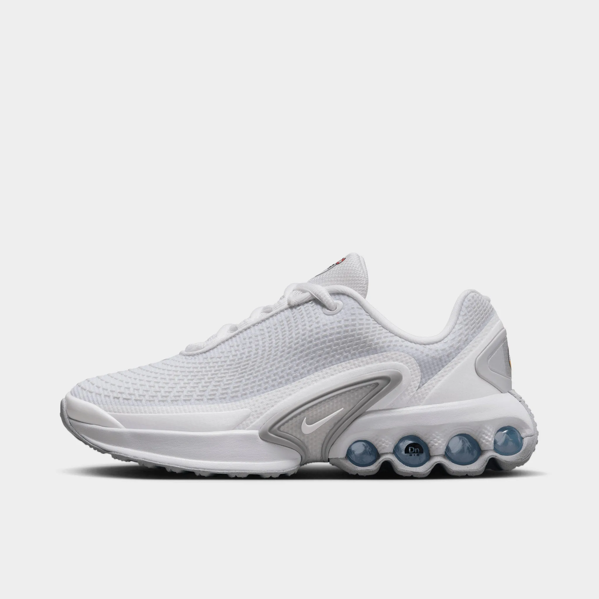 Trend Glow Nike Air Max DN GS White / White - Metallic Silver