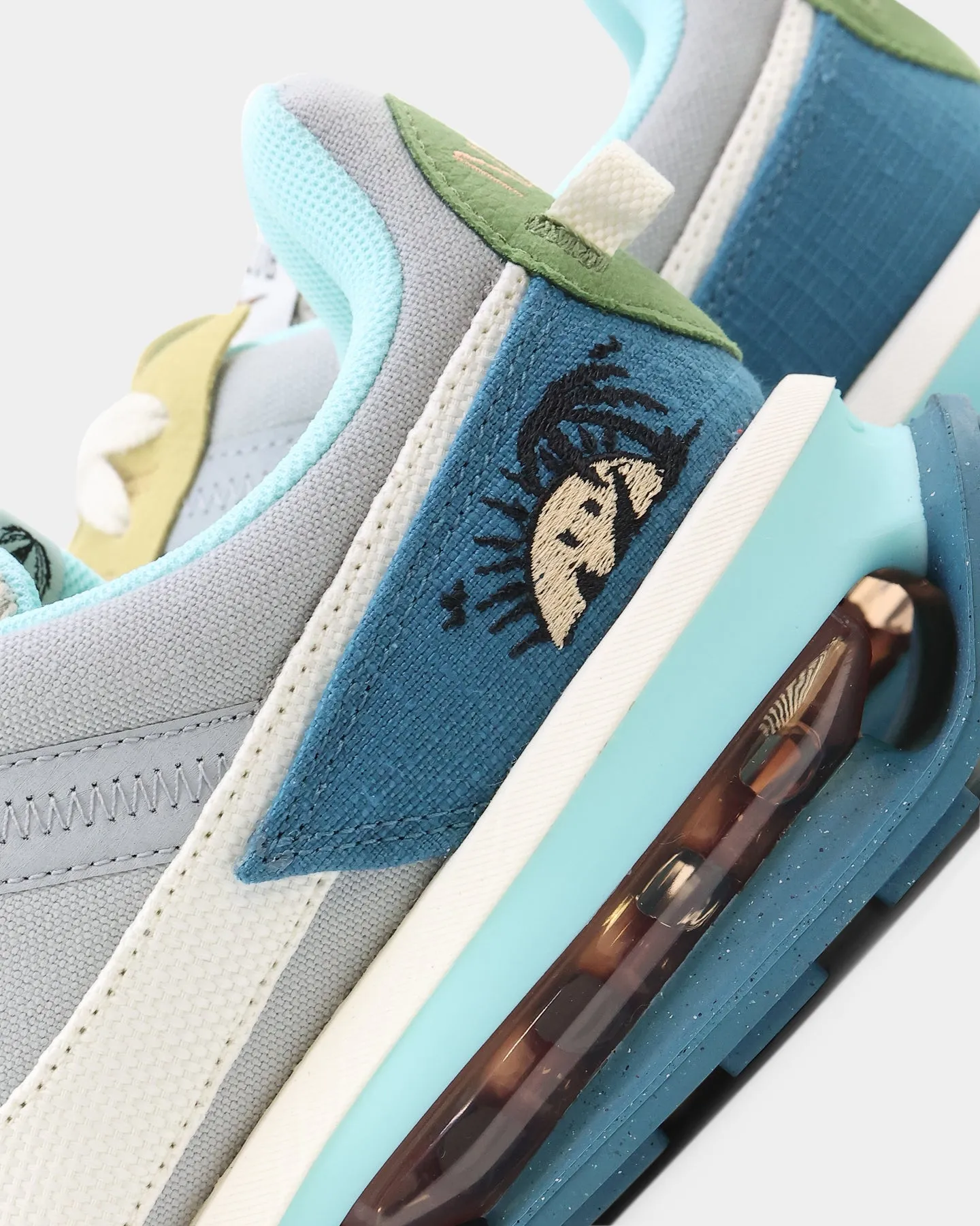 Fashion Edge Breathable Upper Nike Air Max Pre-Day SE Wolf Grey/Sail