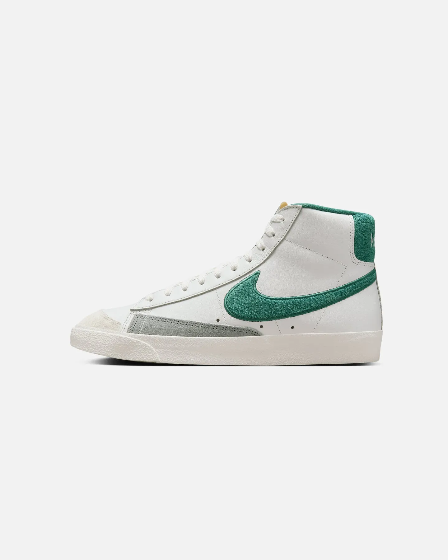 group walk Nike Blazer Mid '77 Premium Summit White/Bicoastal-Phantom