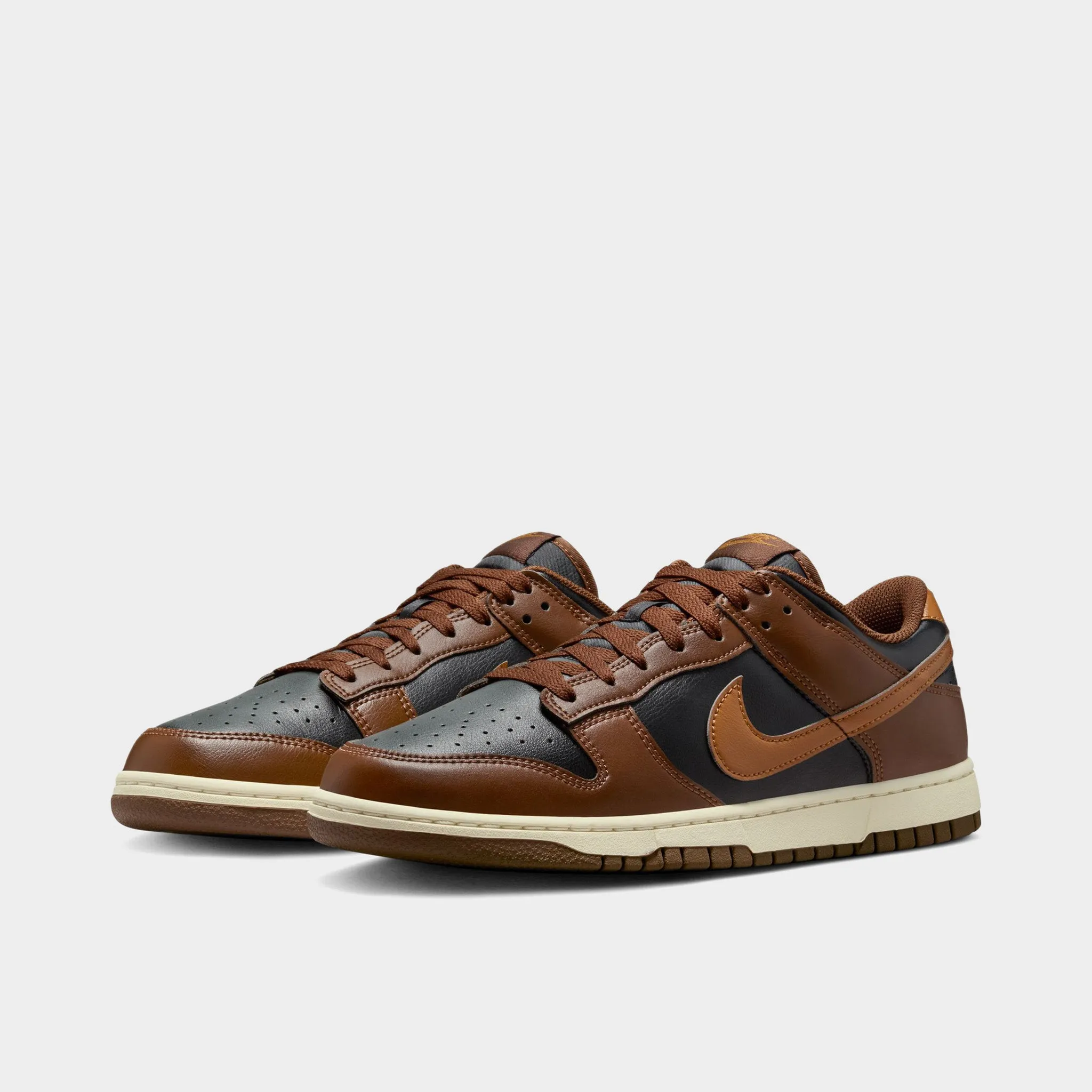 Nike Dunk Low Black / British Tan - Cacao Wow Flexibility Feature Classic Base