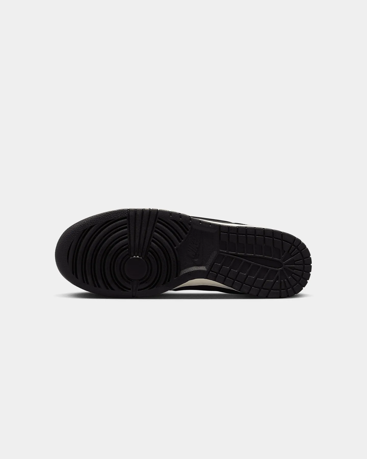 Media Pop Frost Safe Nike Dunk Low Retro Premium "Black Woodgrain" Black/Black