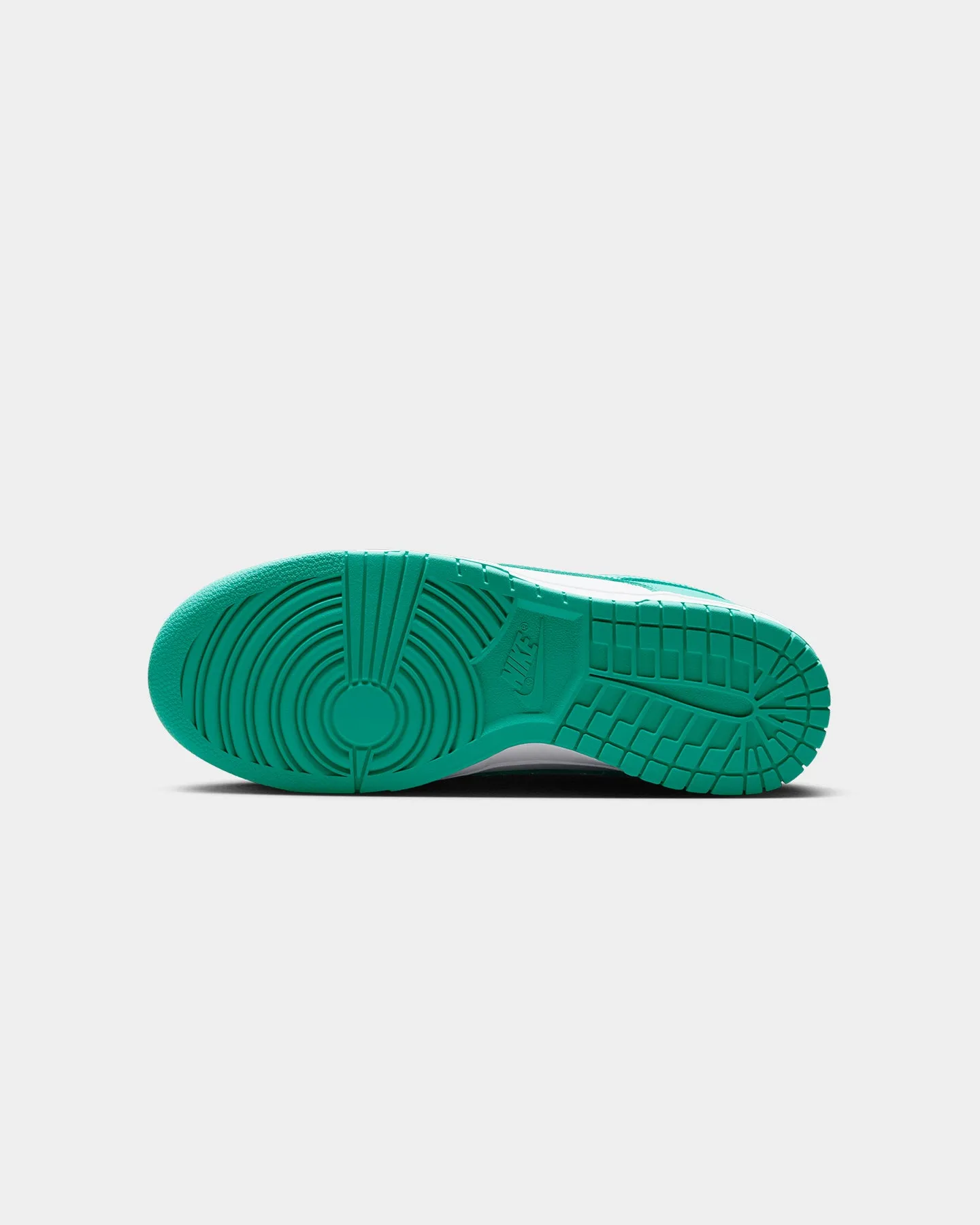 Match All Nike Dunk Low Retro "Clear Jade" White/Clear Jade