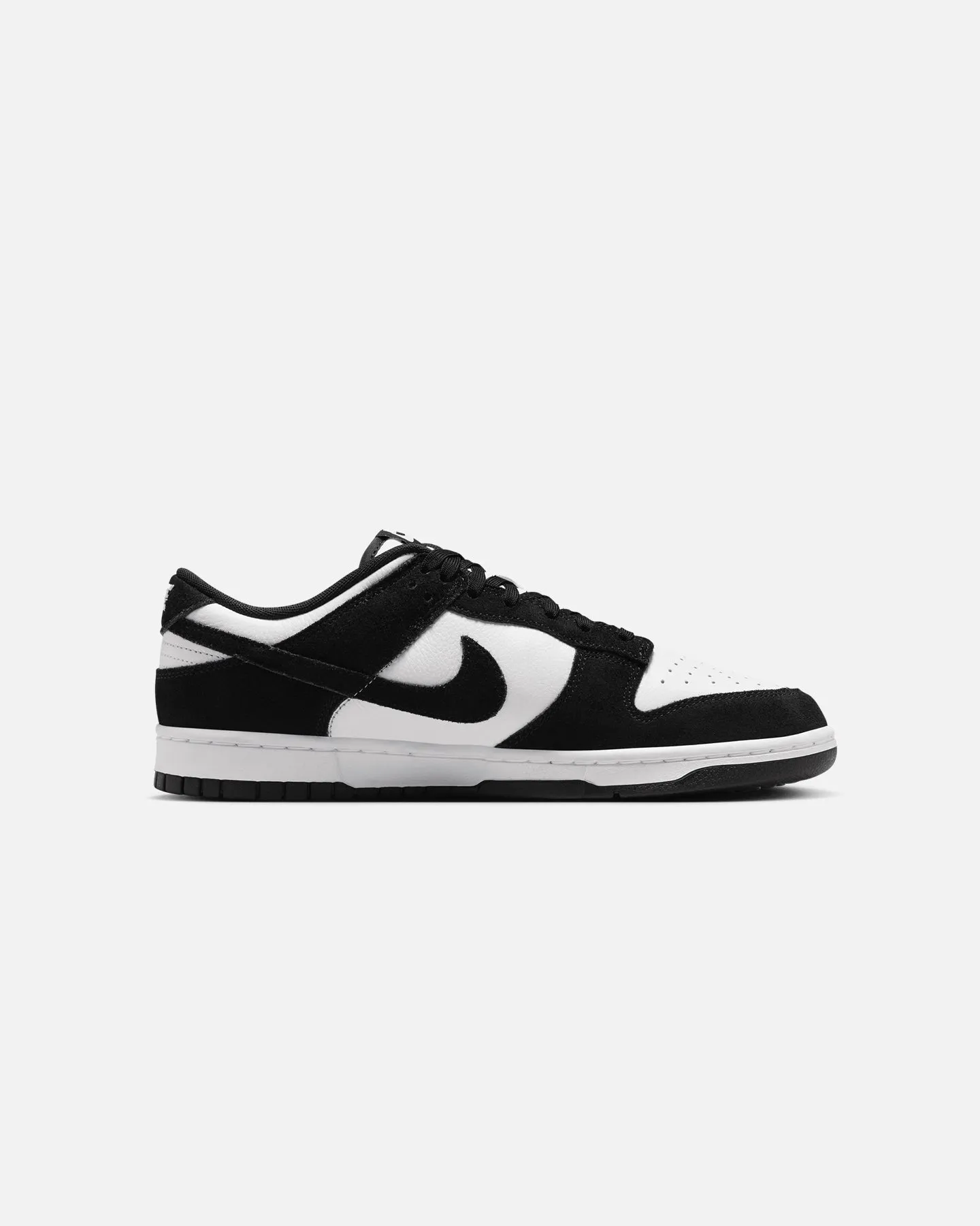Season Ease Stable base Nike Dunk Low Retro SE "Panda Suede" White/Black