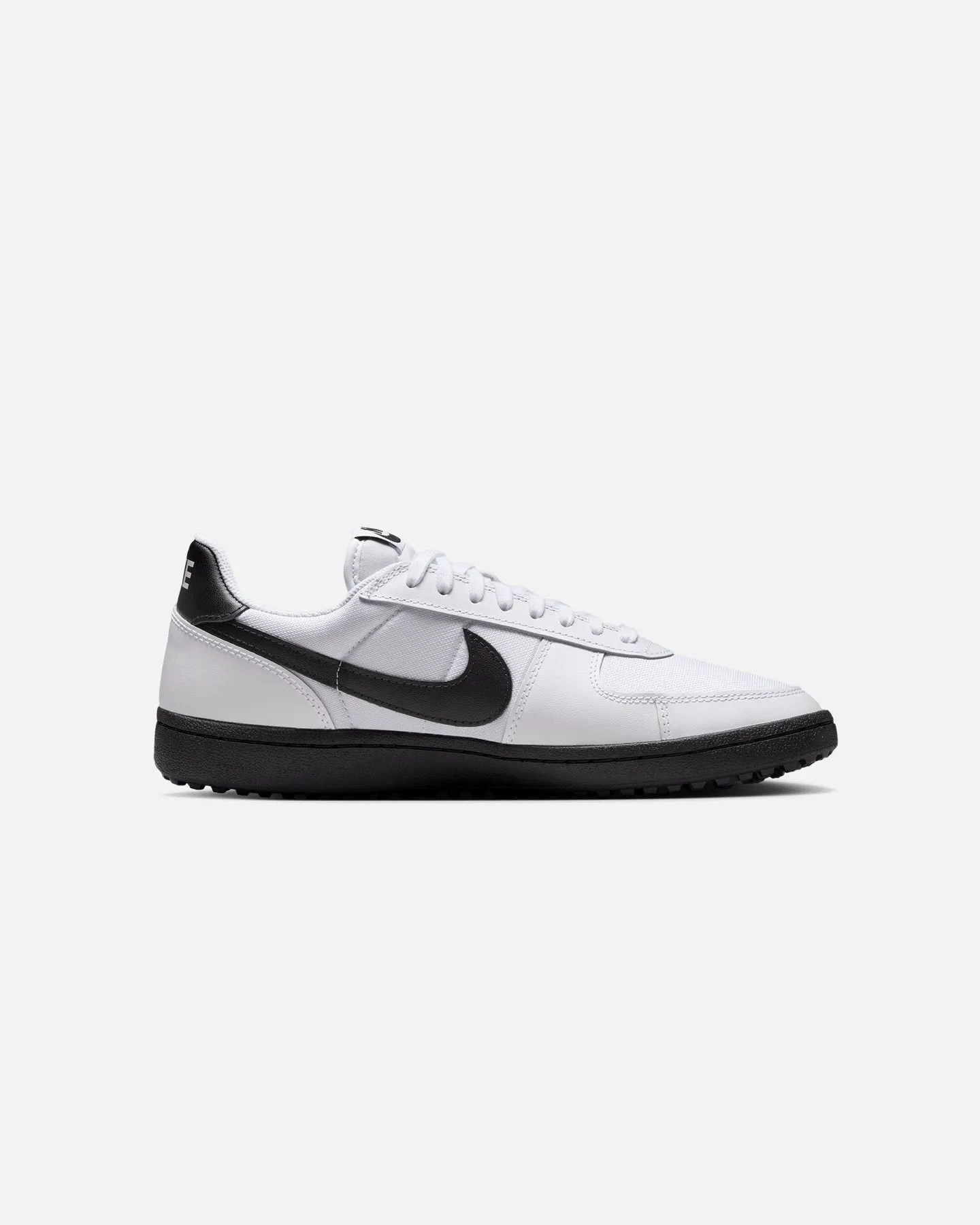 Earth Base Nike Field General White/Black
