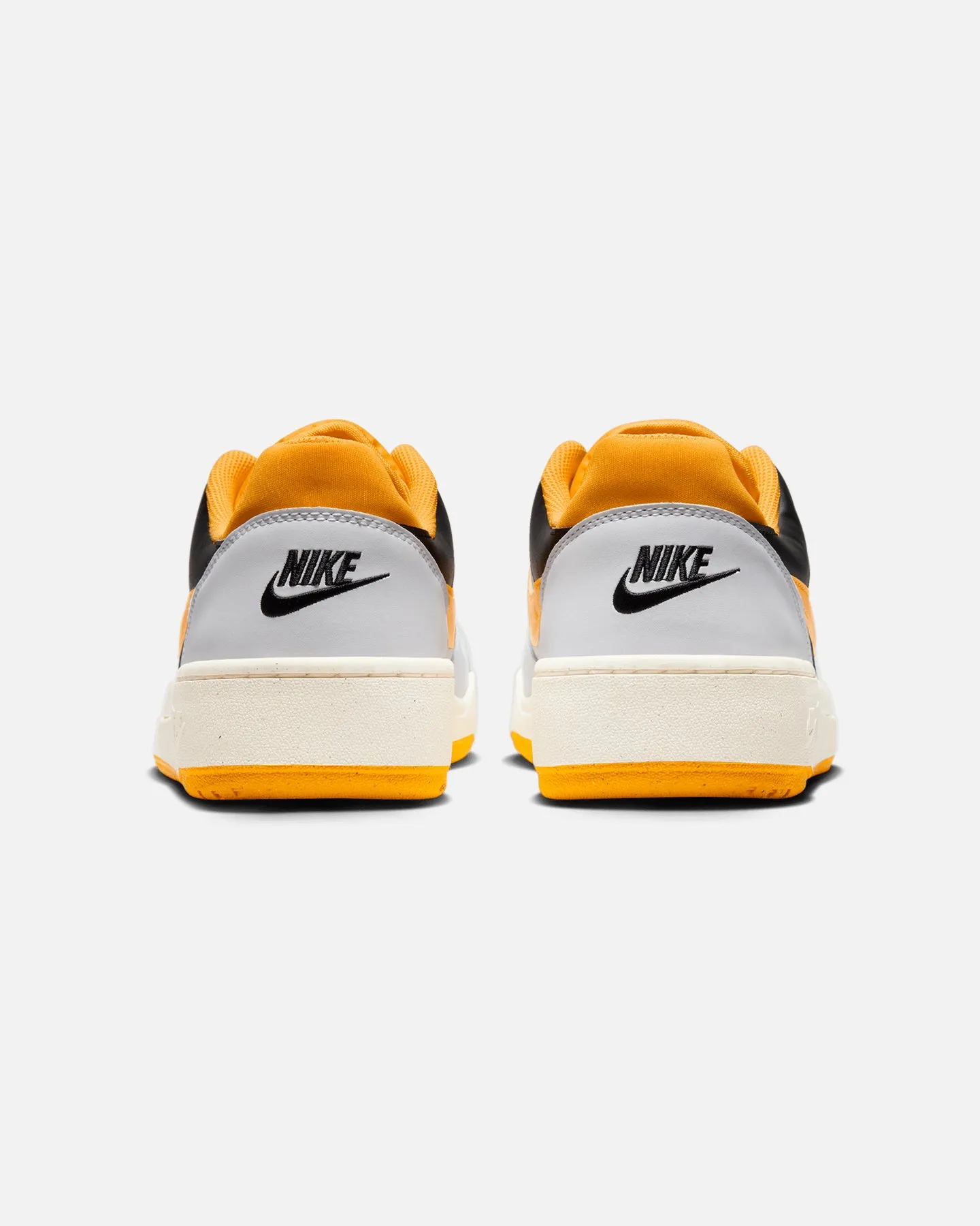 Mom Fit Nike Full Force Low White/Gold