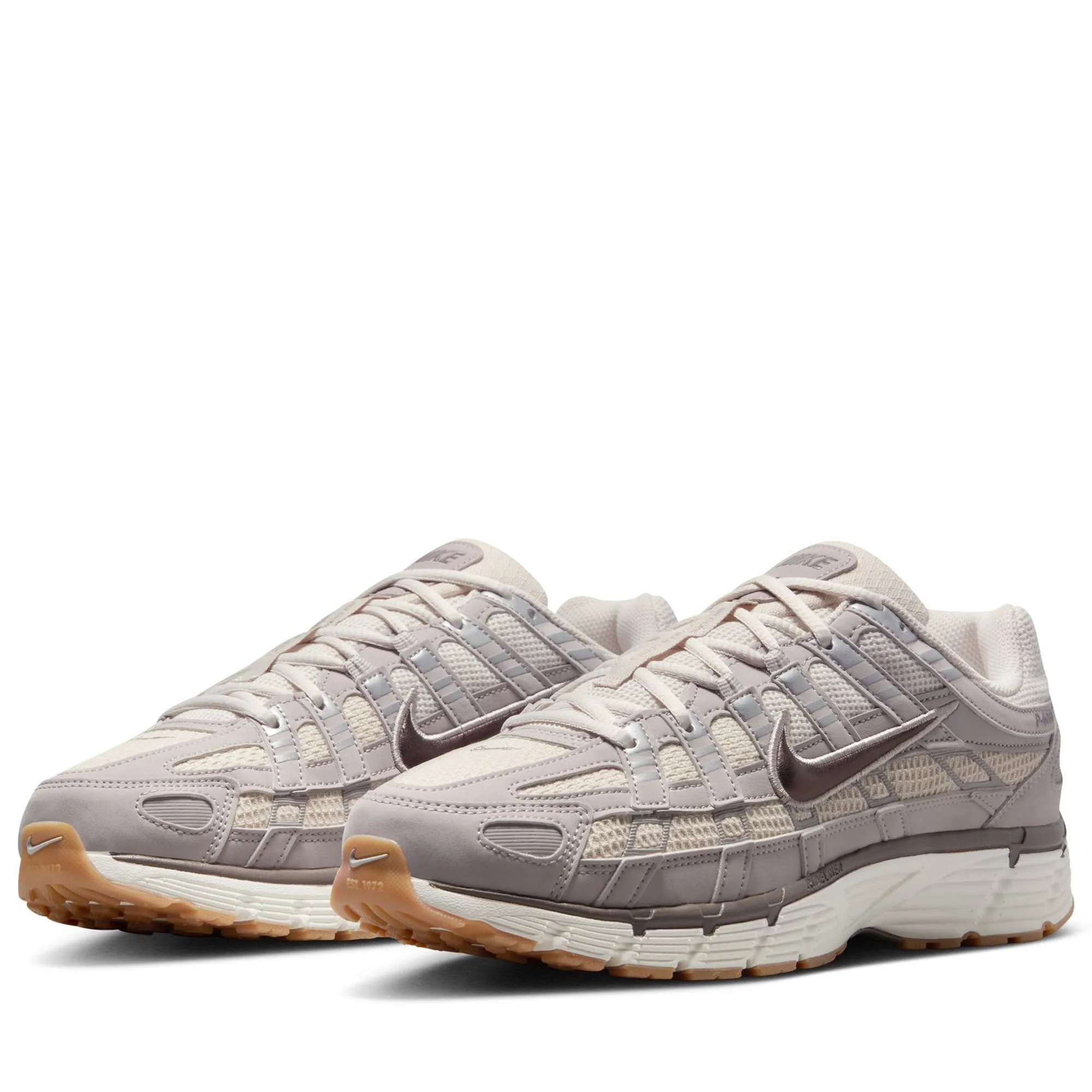 Hybrid Cushioning Reliable Traction Nike P-6000 SE - College Grey/Cave Stone