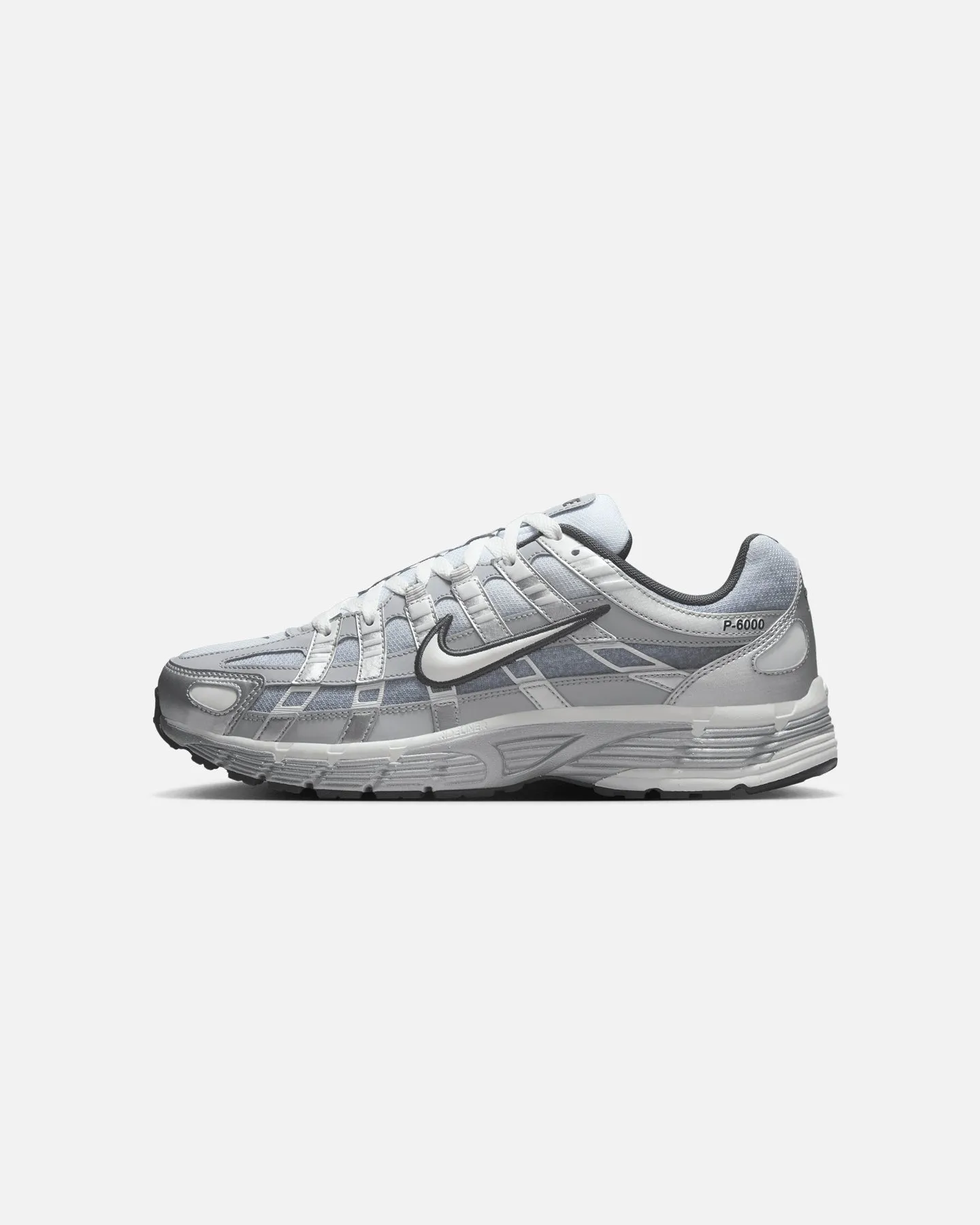 Wardrobe Base Nike P-6000 Silver
