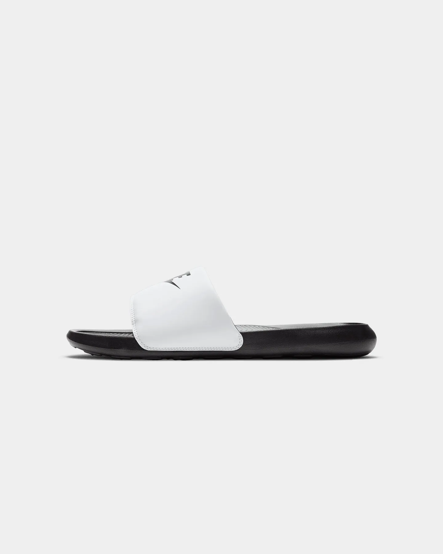 Nike Victori One White/Black Comfort Run Video Look