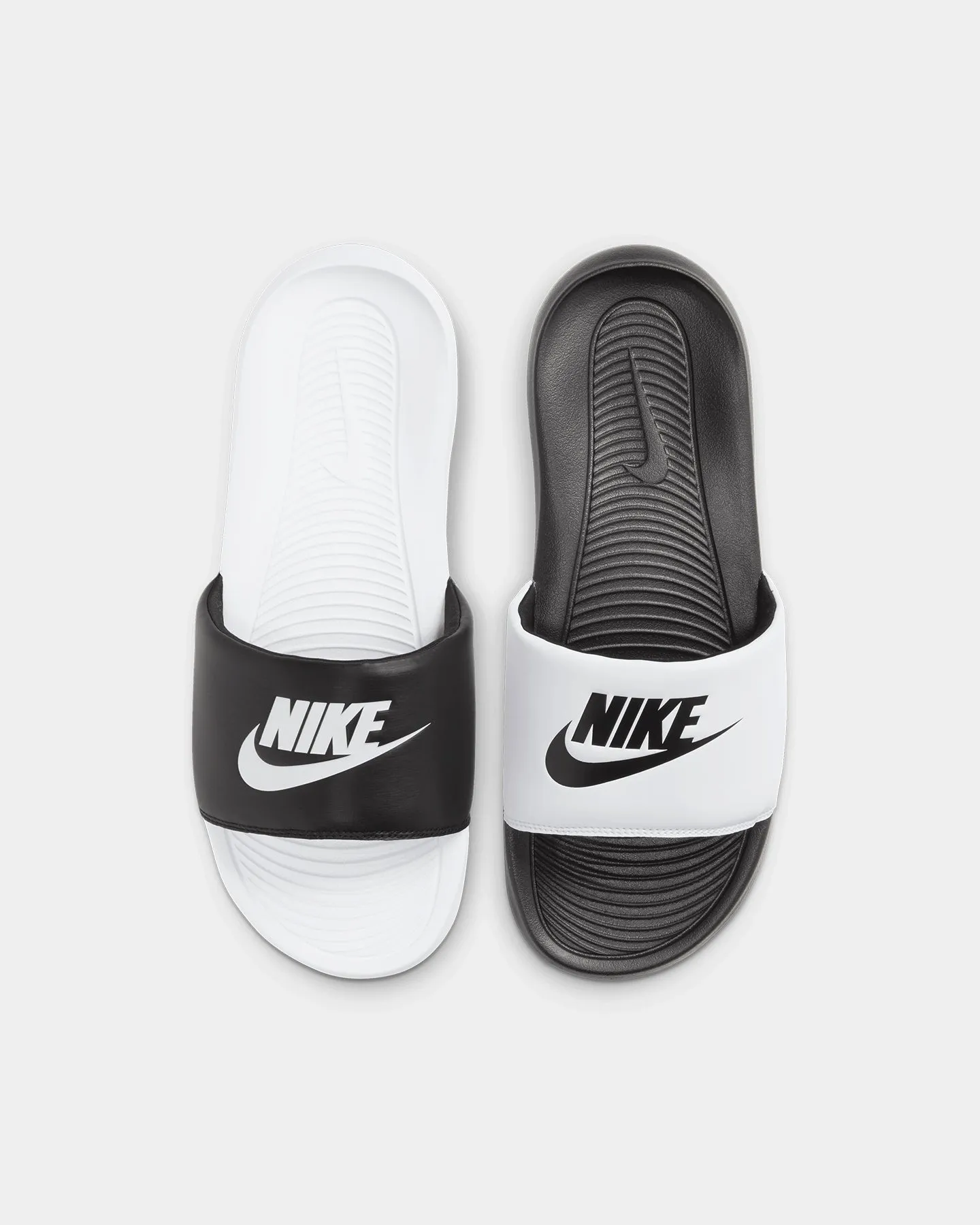Nike Victori One White/Black Court Grip Bold Tone