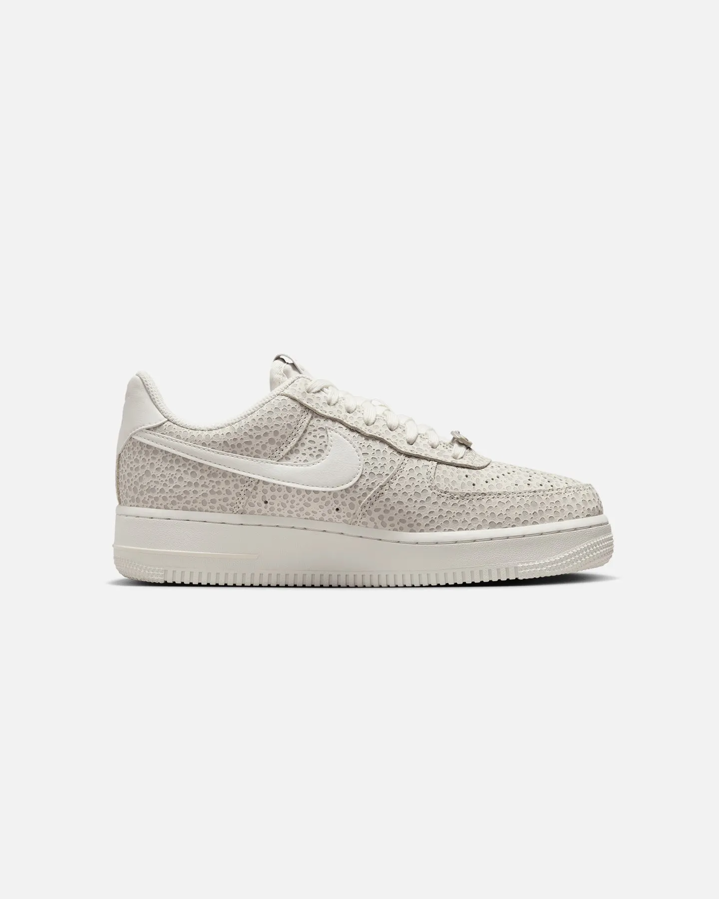 indoor shoes Warm in winter Nike Women's Air Force 1 '07 Premium Phantom/Metallic Silver