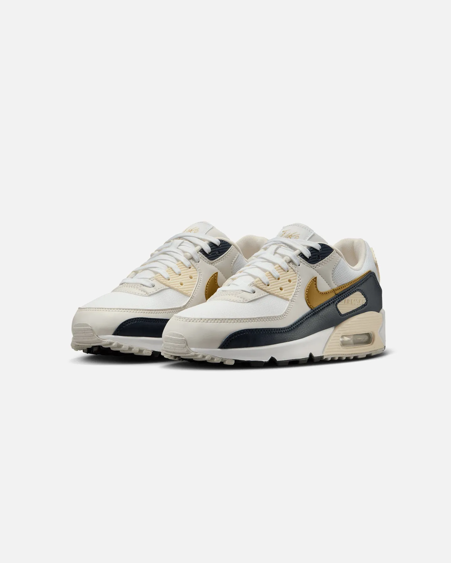 Nike Women's Air Max 90 Next Nature White/Metallic Hiking Boots Foot Support