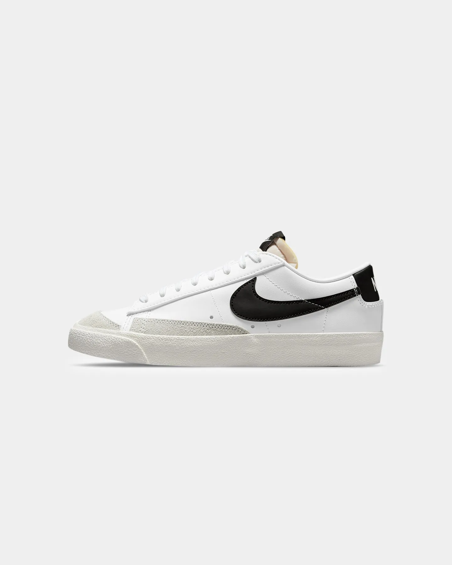 Nike Women's Blazer Low '77 White/Black/Sail White ankle - support Rare