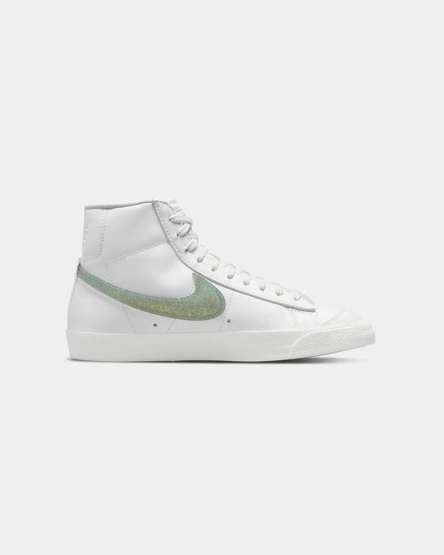 Nike Women's Blazer Mid '77 Essential Summit White/Dusty Sage/Grey Fog Traction Sole