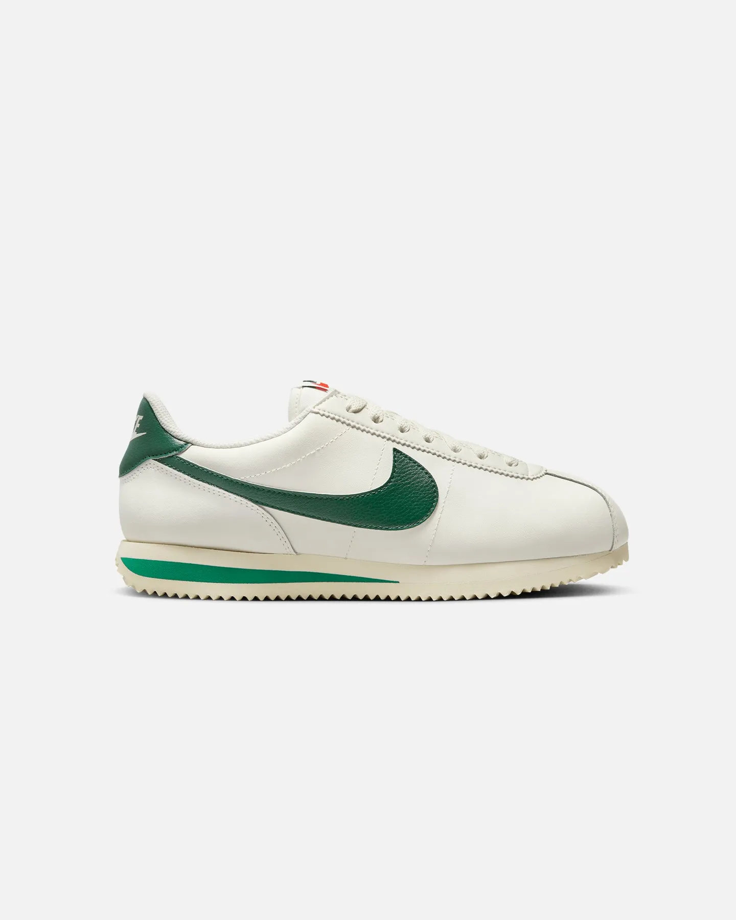 walkers' stability Formal Wear Nike Women's Cortez Sail/Gorge Green