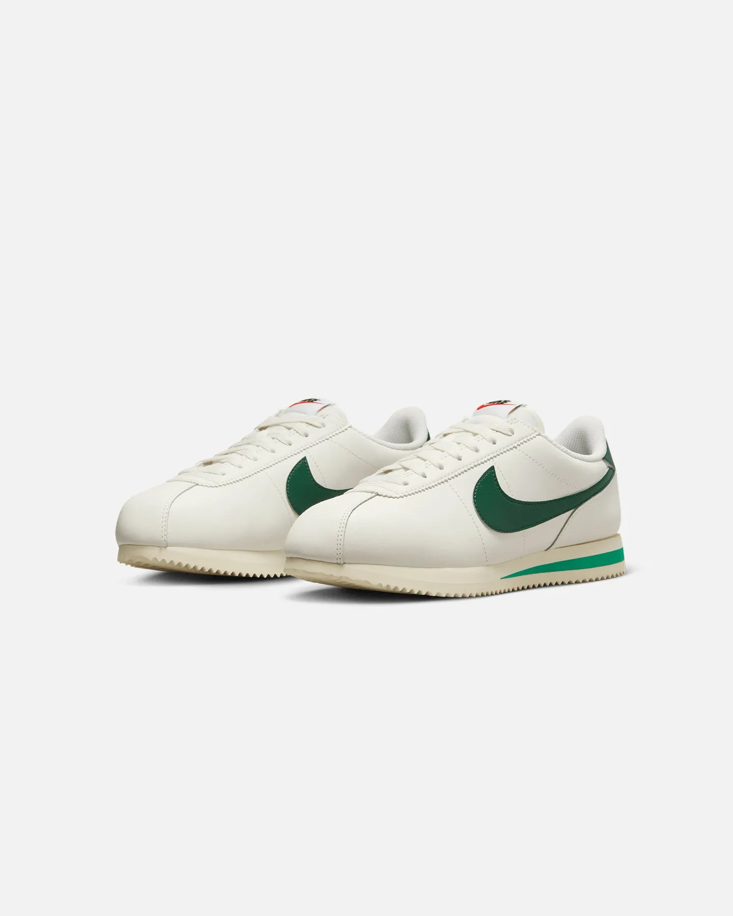 soccer players - specific benefits Nike Women's Cortez Sail/Gorge Green