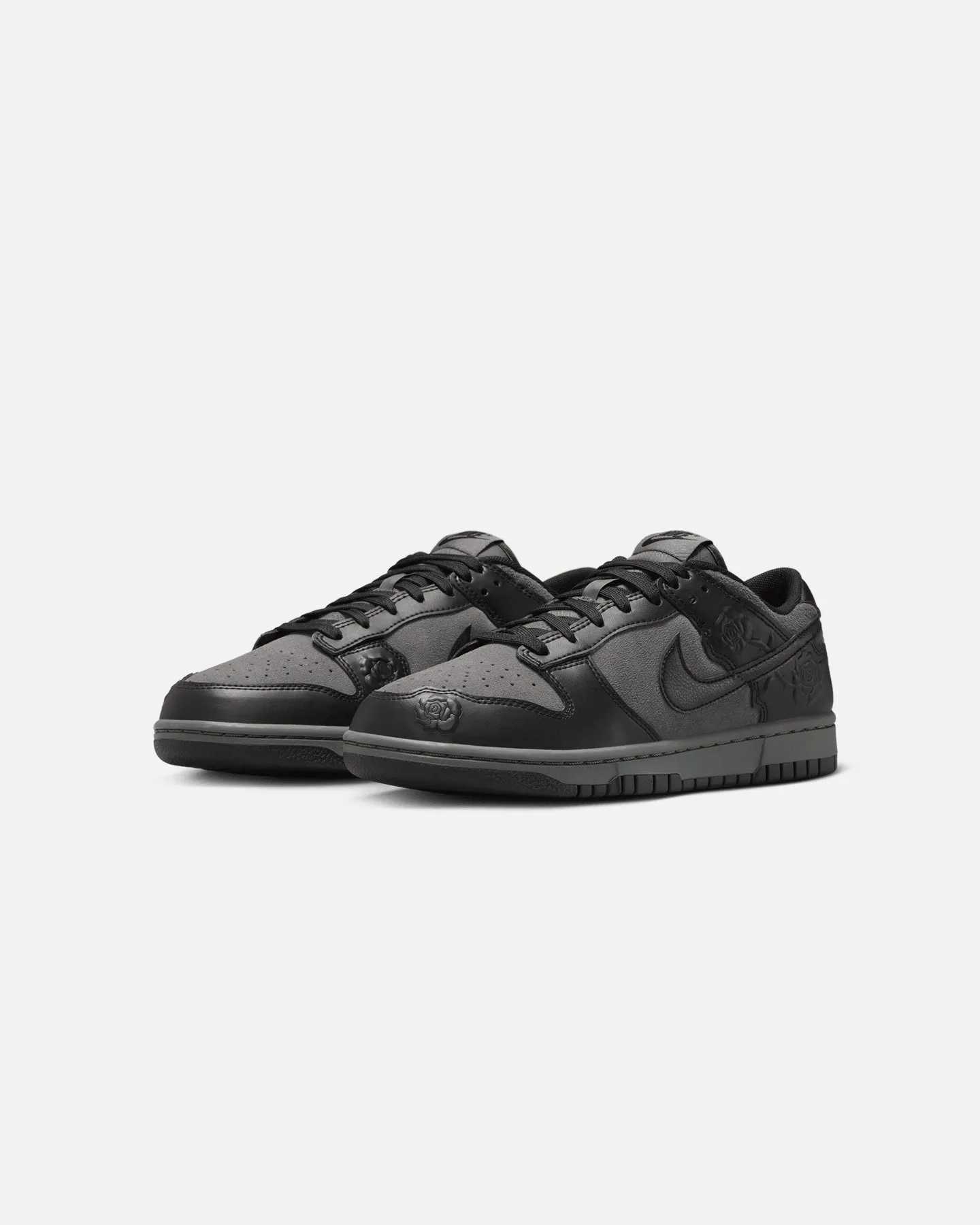 Nike Women's Dunk Low "Black Roses" Iron Grey ergonomic Skiing
