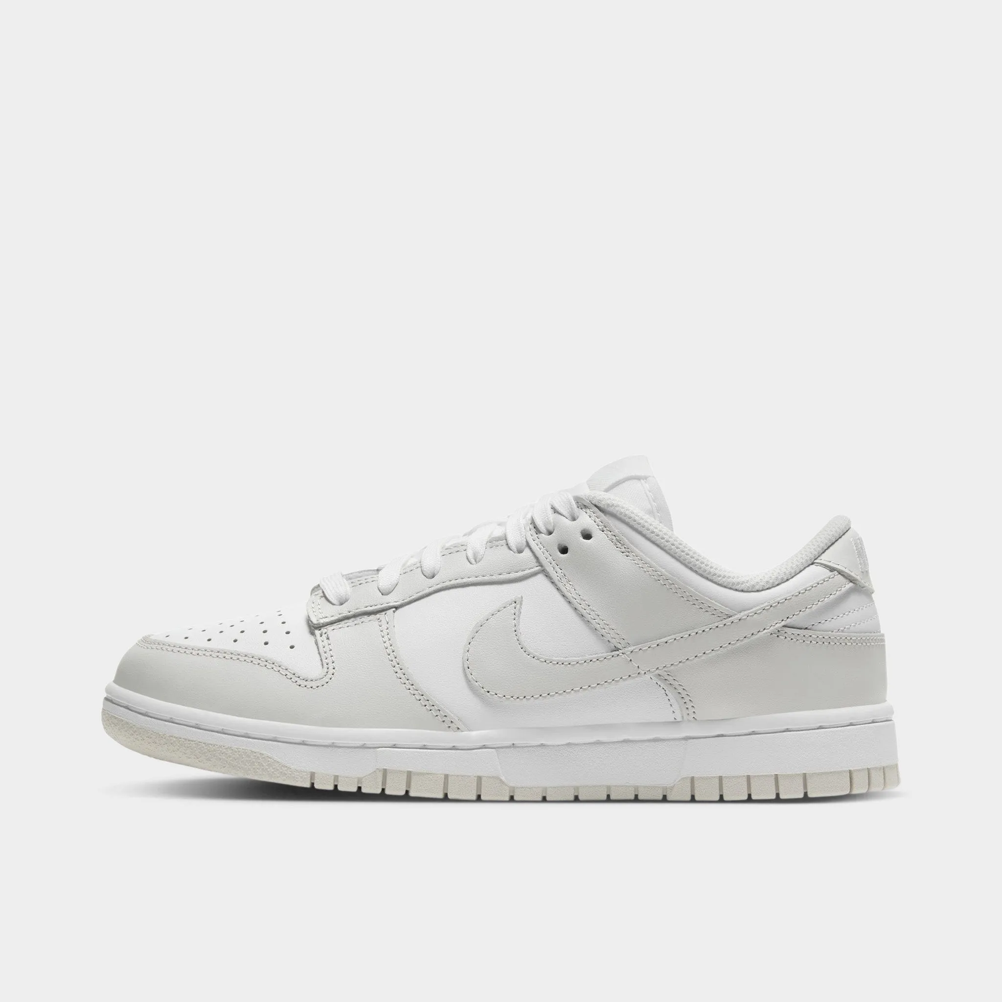 Chic Fit Nike Womens Dunk Low White / Photon Dust - White