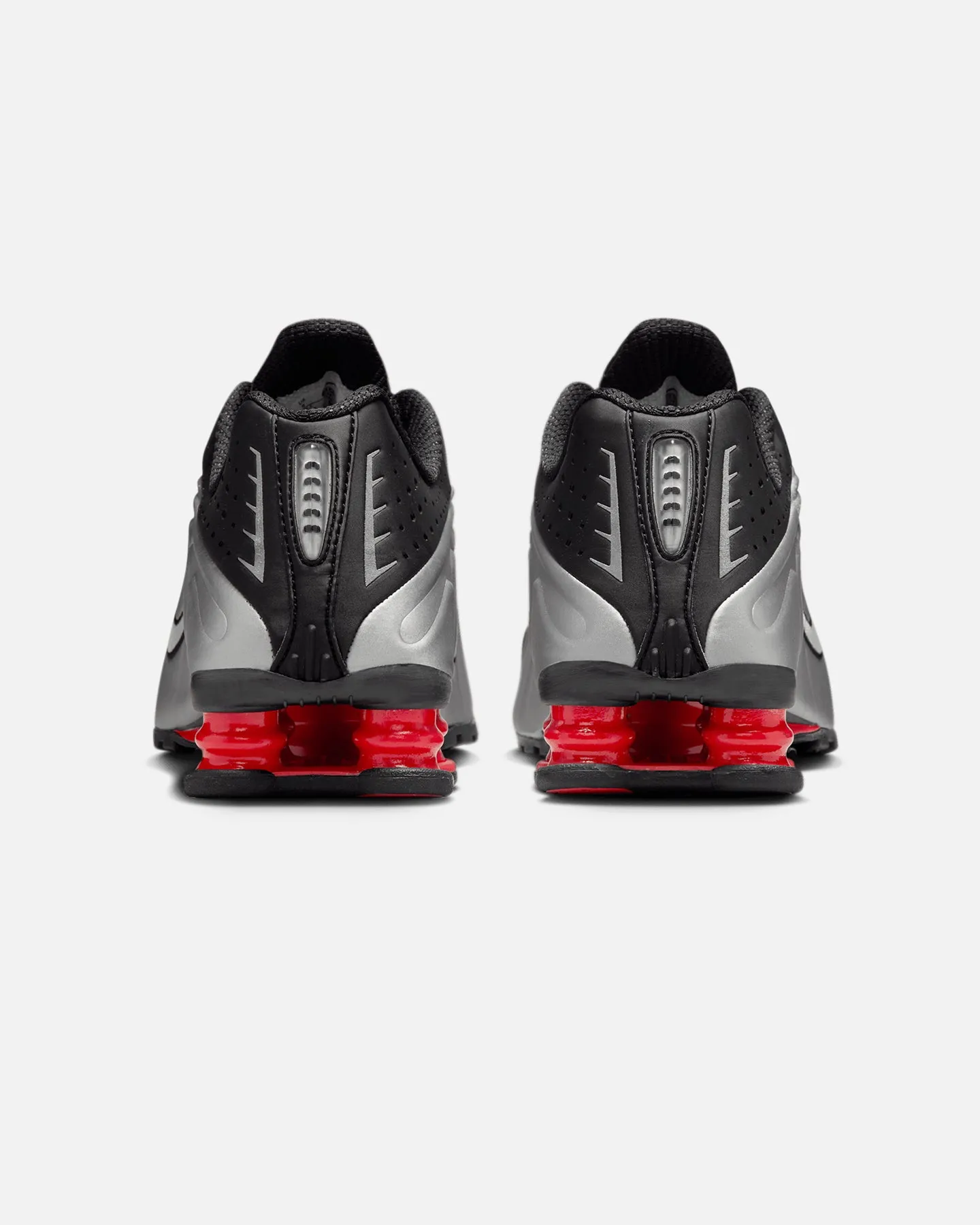 Traditional Nike Women's Shox R4 Black/Silver