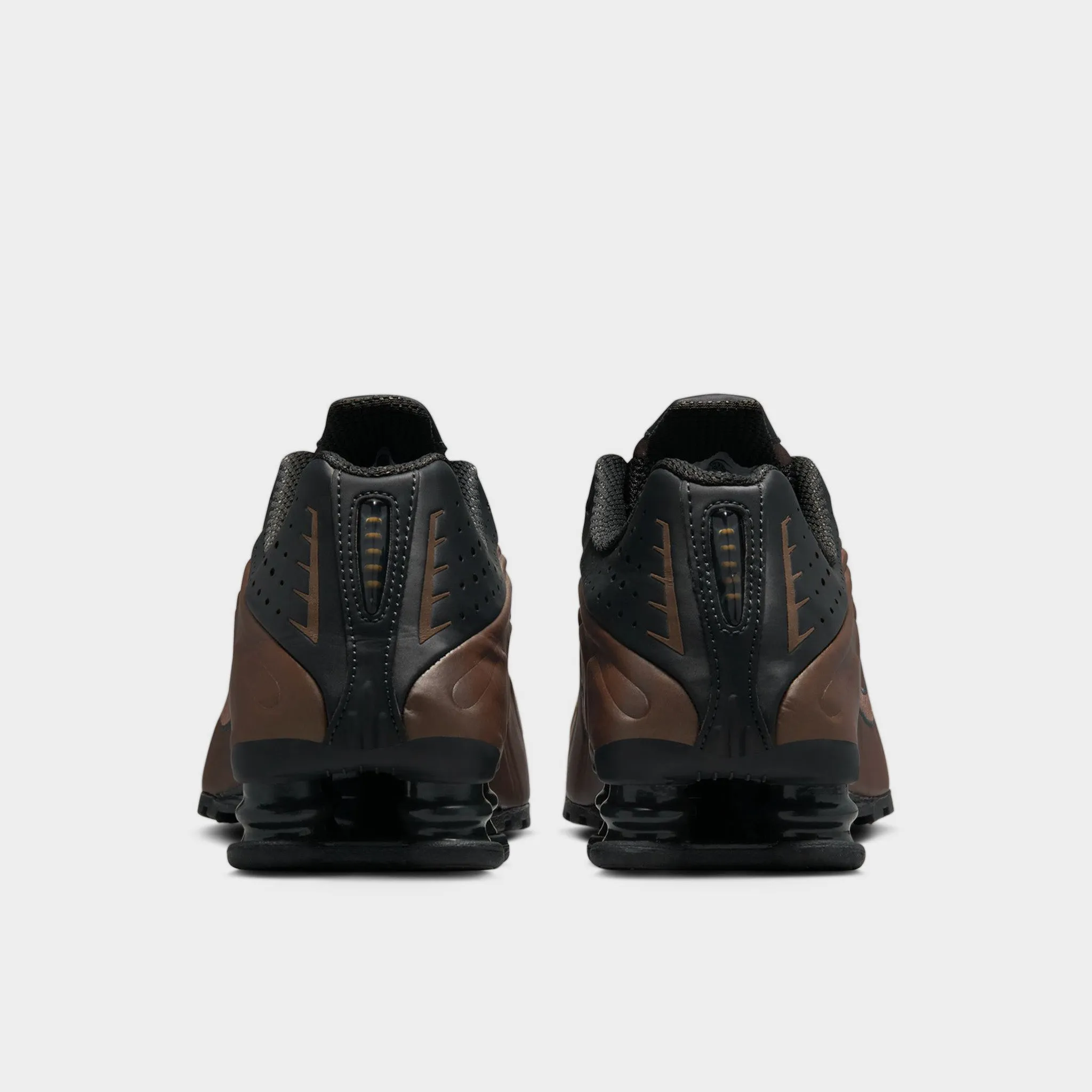 Short Step Nike Women's Shox R4 Off Noir / Off Noir - Ironstone
